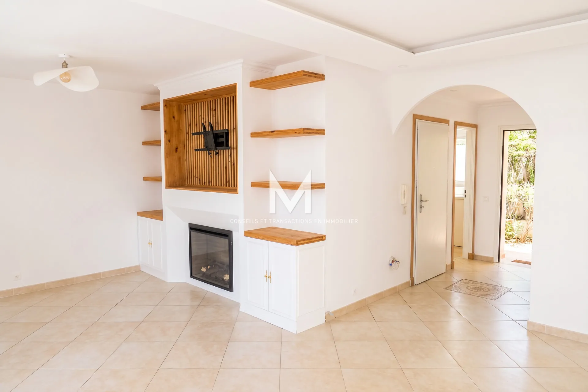 Appartement 5 pièces rénové à Fréjus proche plages et commodités