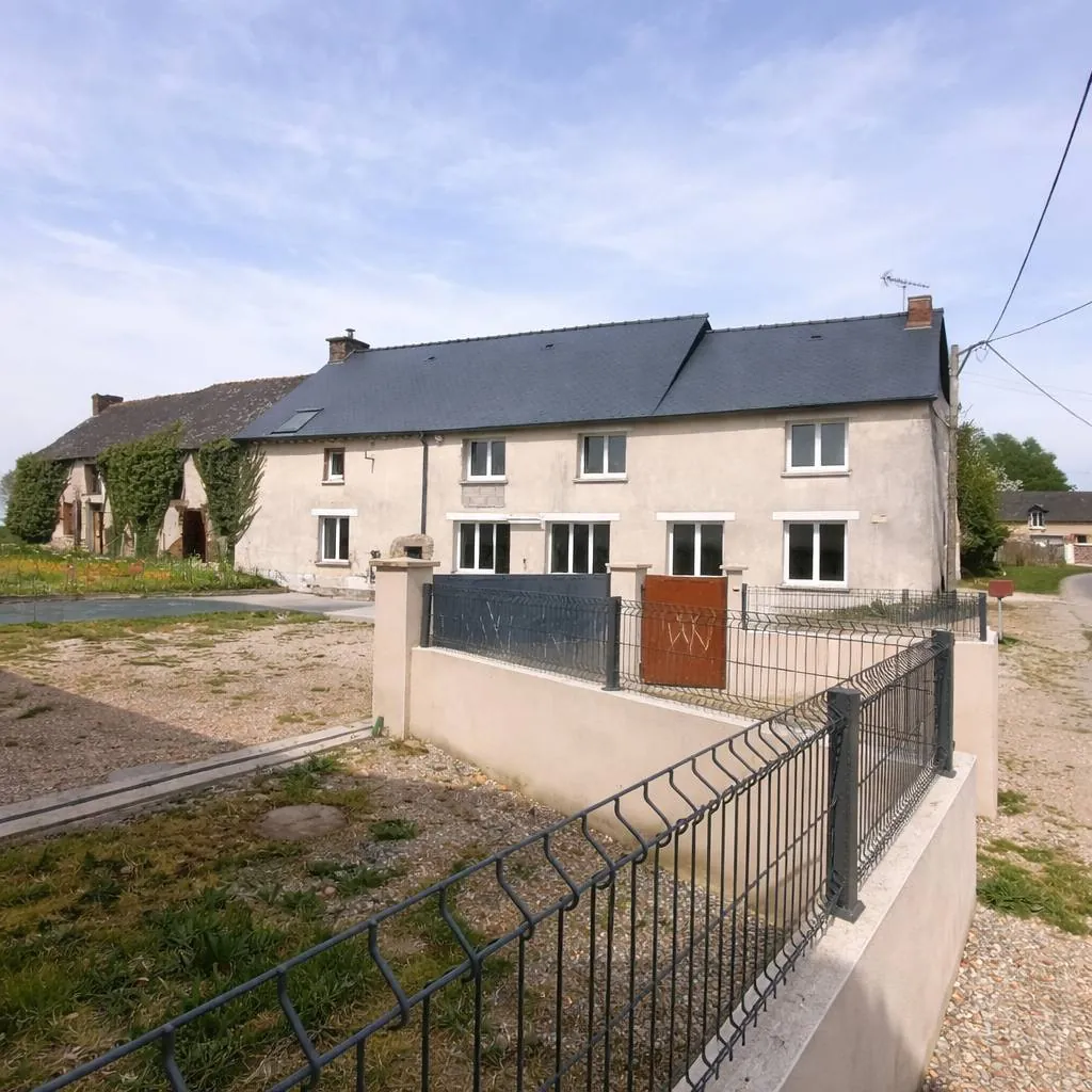 Vente ensemble immobilier à Mauron : longère, bâtisse à rénover et hangar agricole