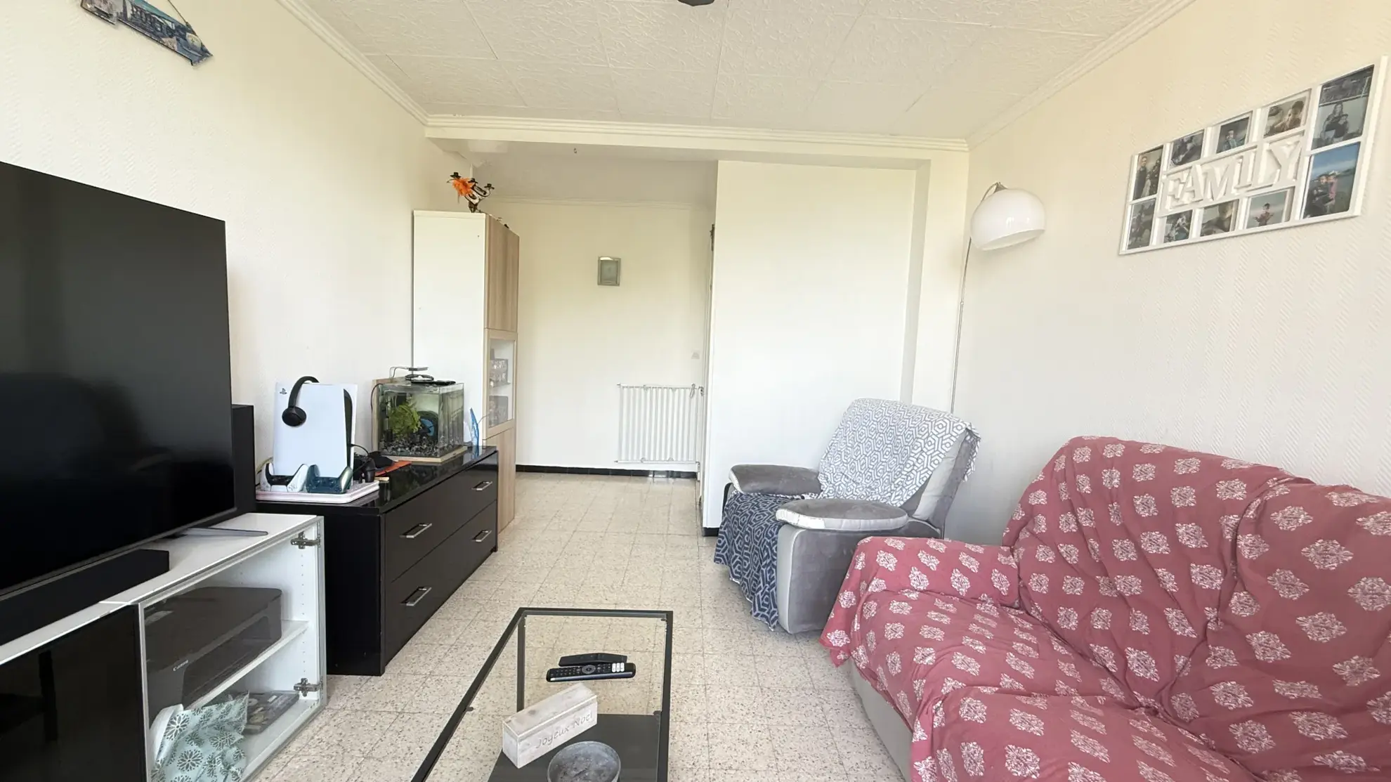 Appartement 3 chambres loué à Frontignan avec cave et parking, rentabilité attractive 