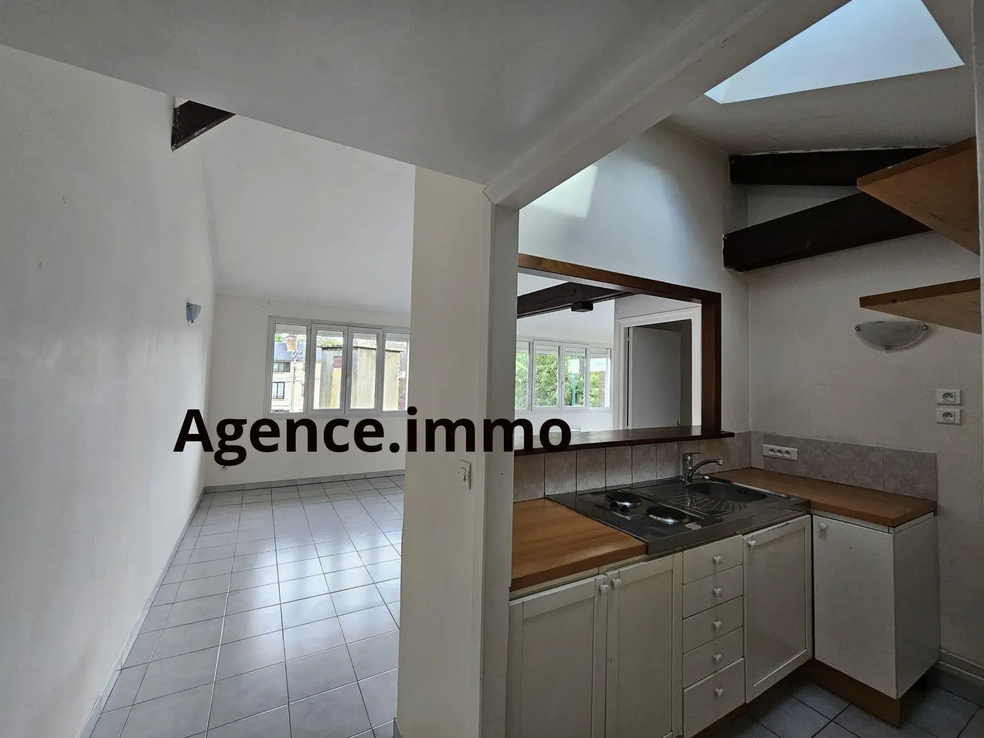 Appartement lumineux de 48,5 m² à Beauvais, Notre Dame-du-Thil avec garage 