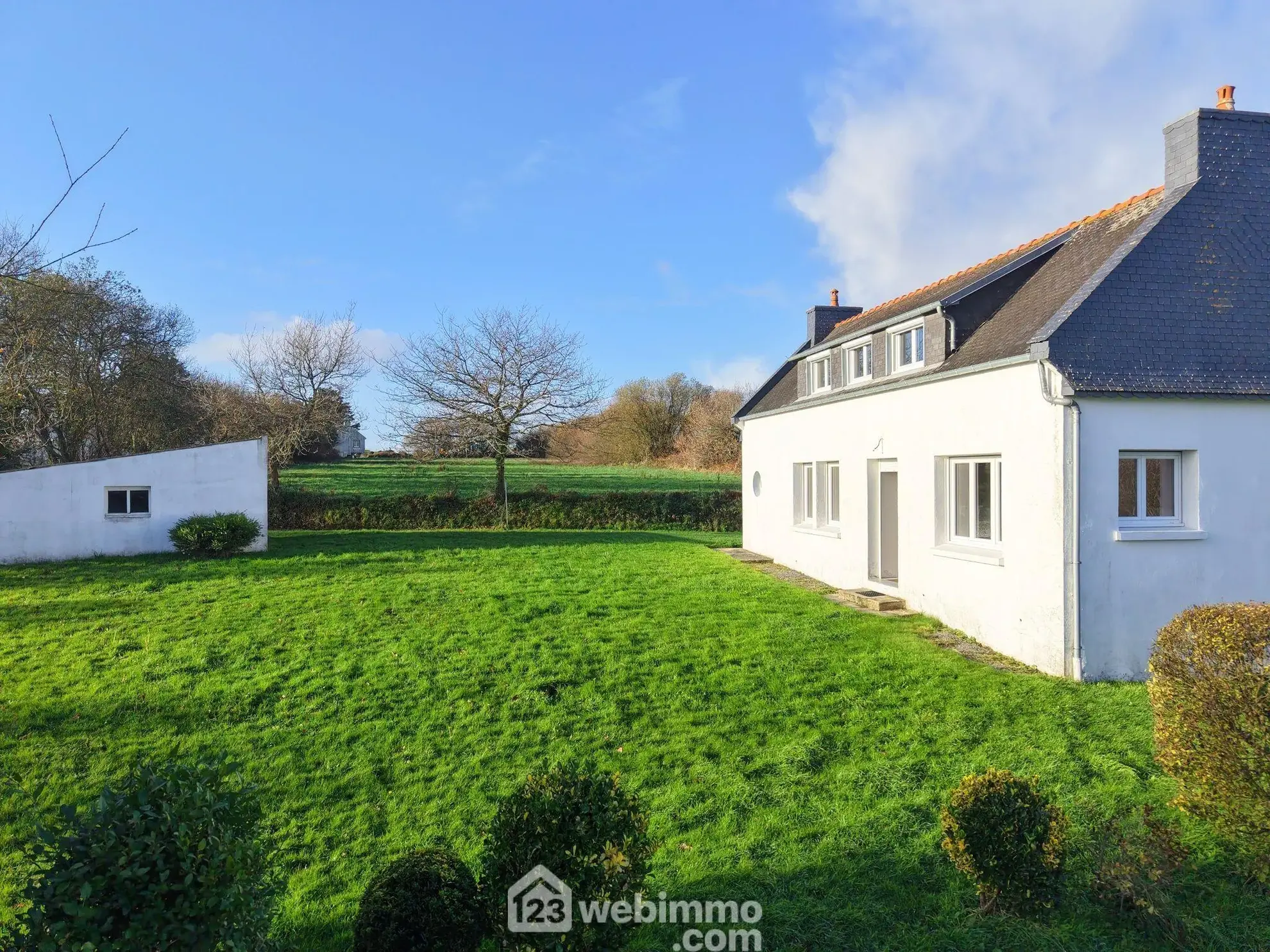 Maison à vendre de 91m² à Trédrez-Locquémeau, proche plage et commodités