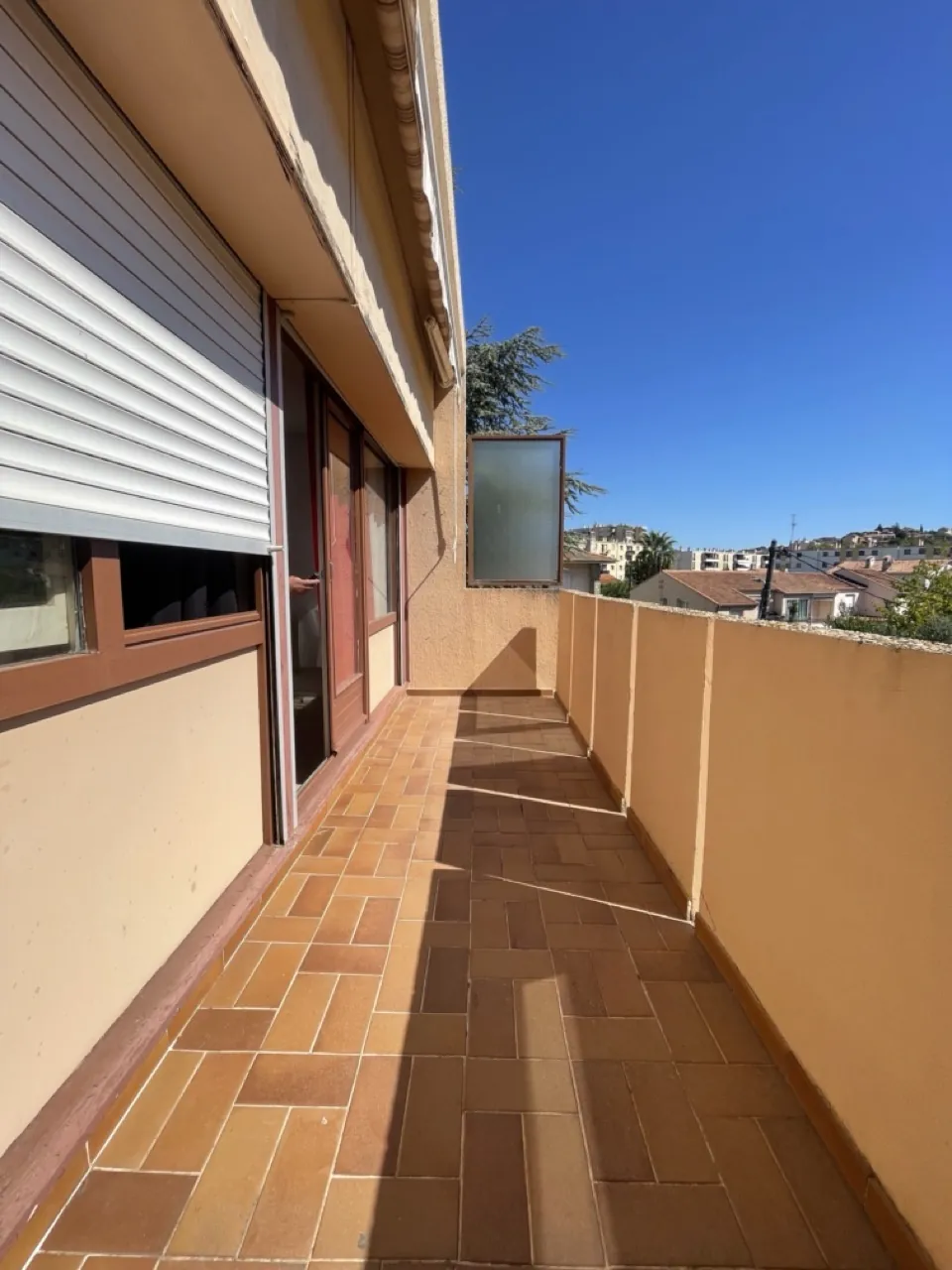 A vendre appartement 2 pièces avec terrasse et parking à Saint-Raphaël