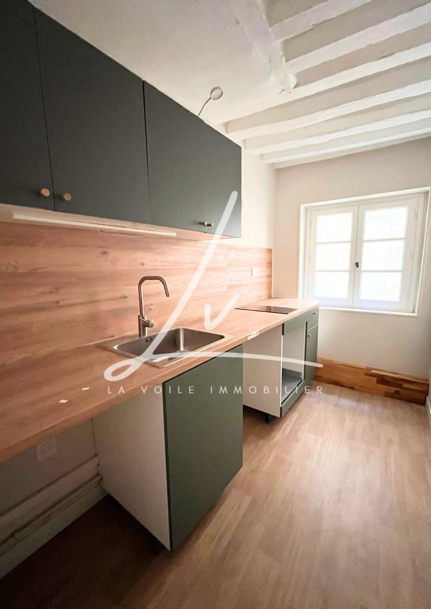 Appartement F2 rénové au cœur de Caen, calme et lumineux 