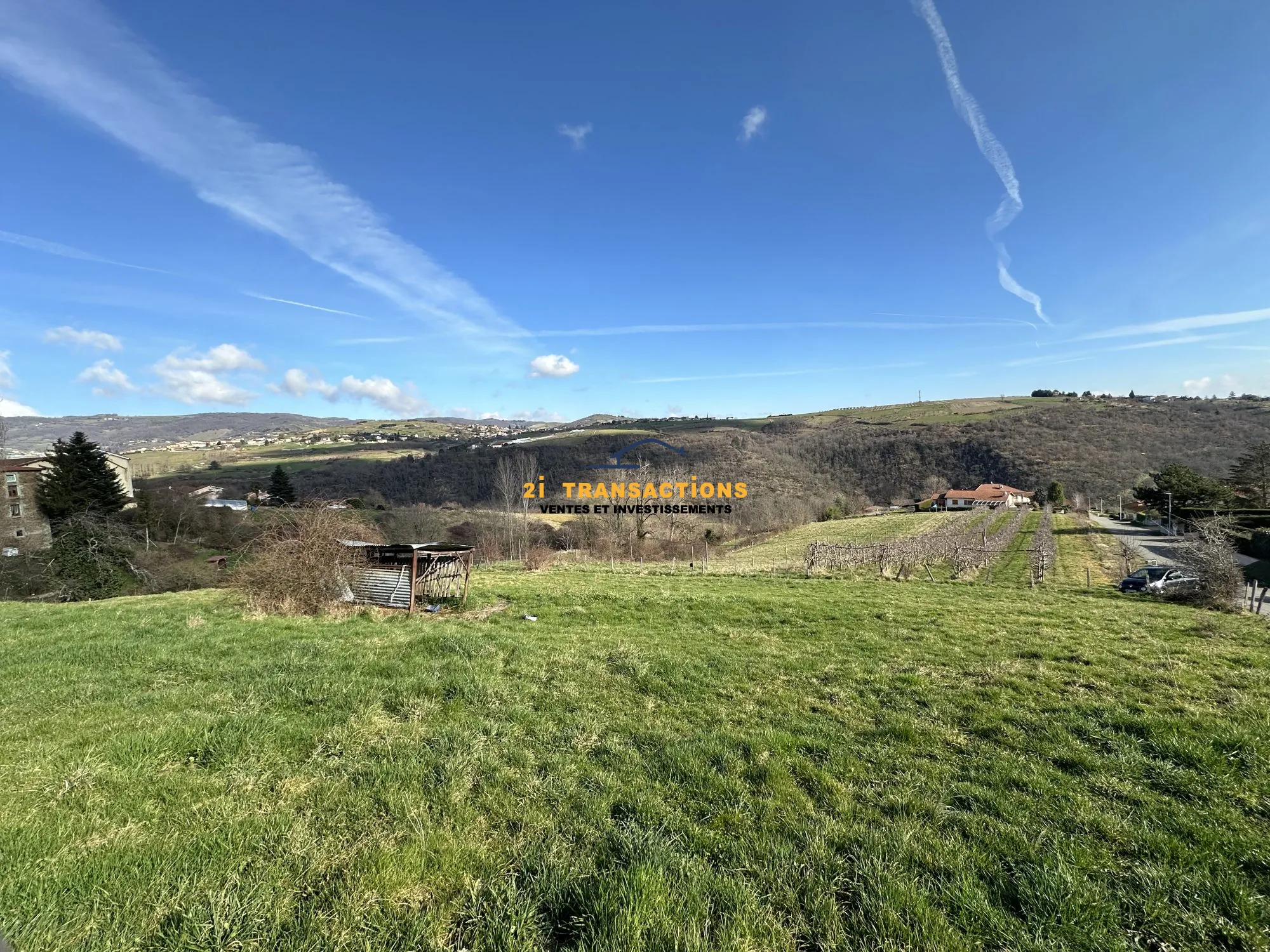 Terrain constructible de 1508 m² à Chagnon avec vue dégagée et environnement paisible