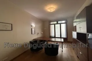 Bureaux à vendre à Montpellier - 50 m² en rez-de-chaussée, rénovés et aménagés