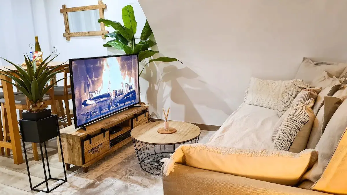 Appartement T2 rénové de 37 m² au cœur de La Ciotat, proche du vieux port