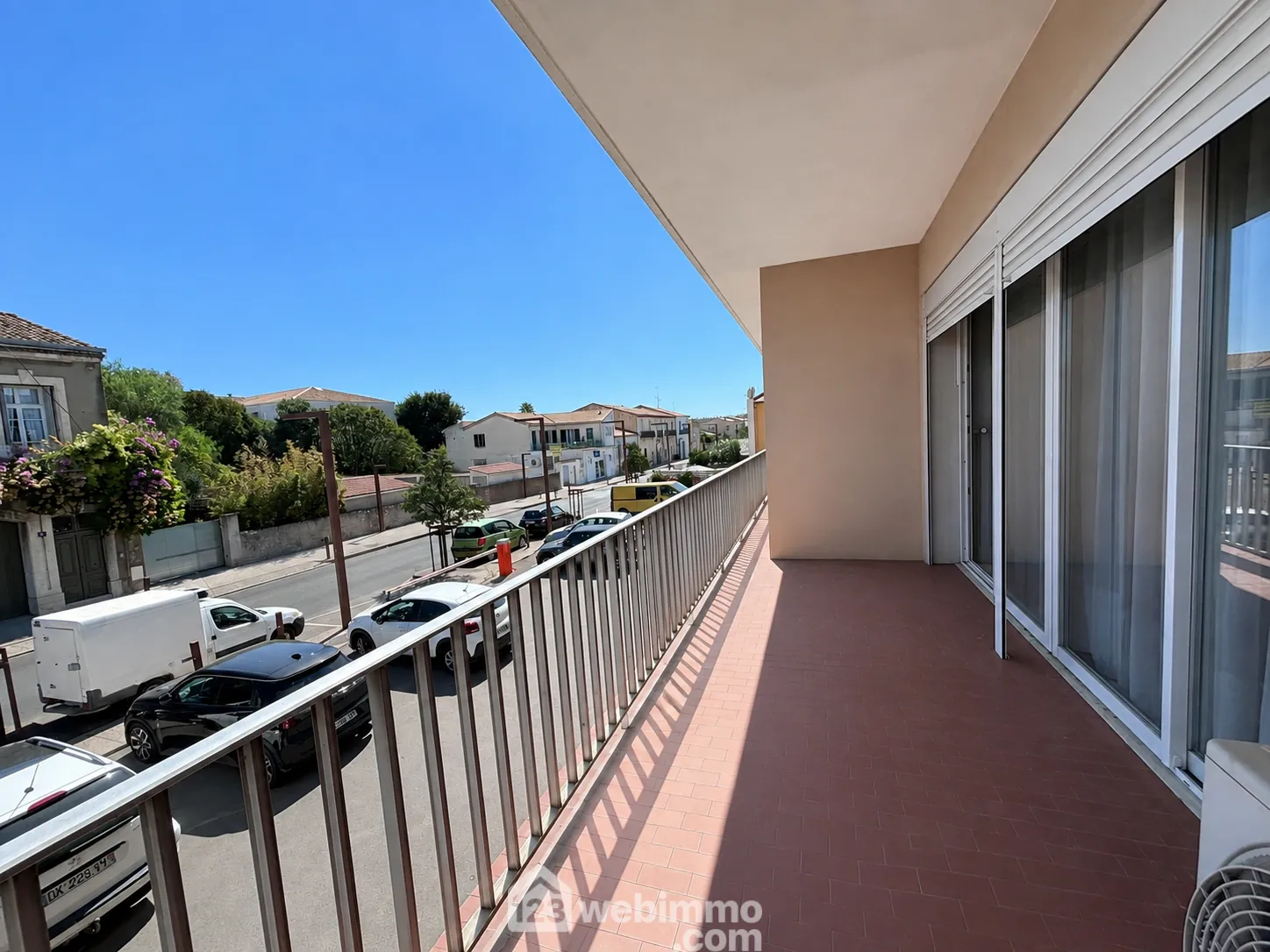 Appartement 4 pièces traversant de 76,45 m² avec balcon à Frontignan