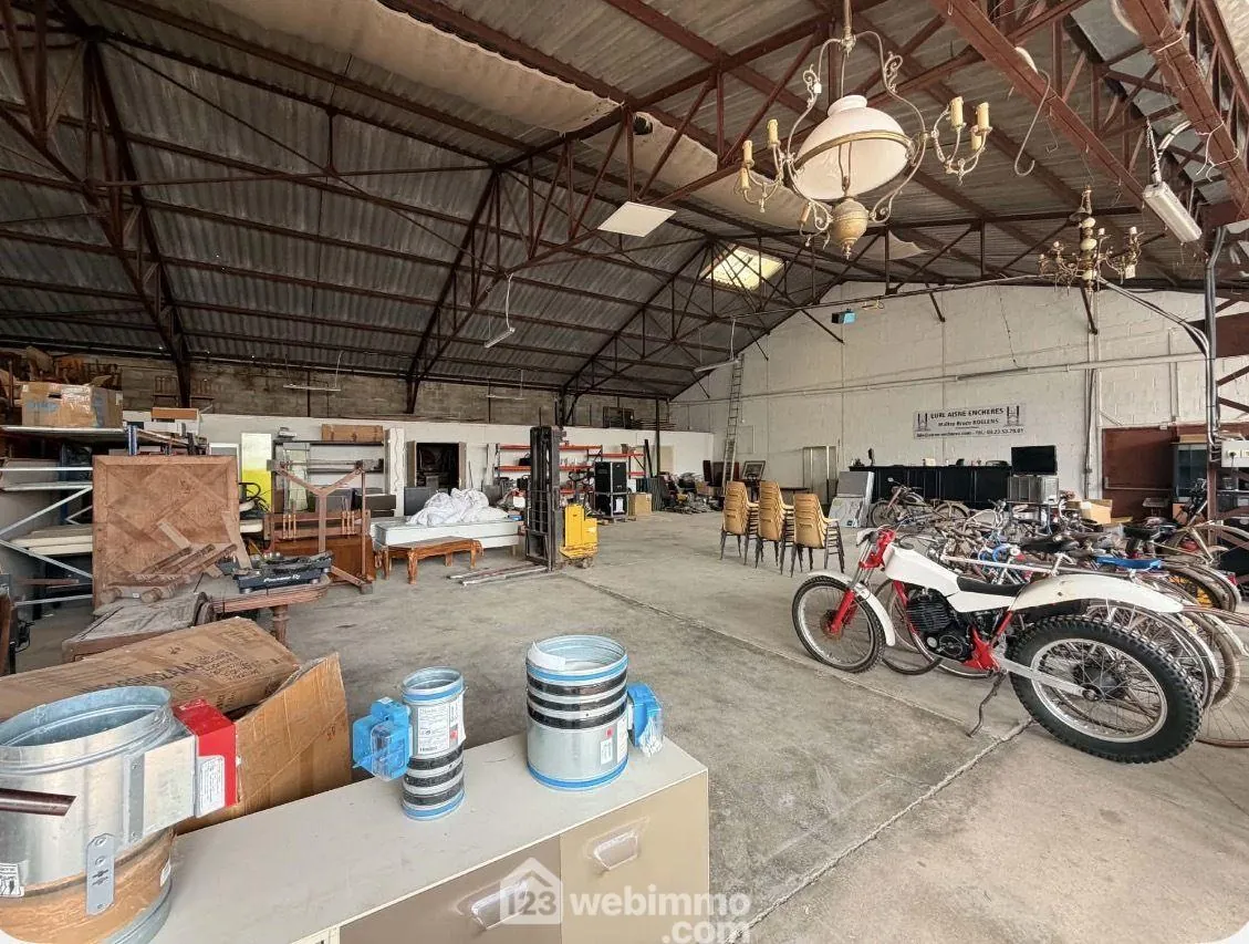 Local professionnel spacieux de 400 m² à Laon pour votre activité 