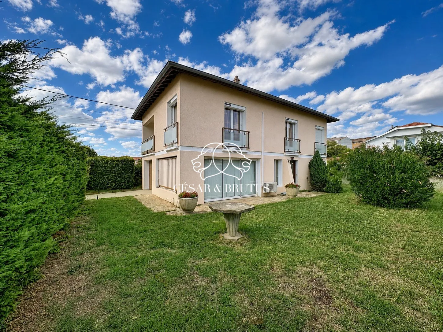 Maison de 150 m² à Peage-de-Roussillon, 3 chambres, calme et vue dégagée