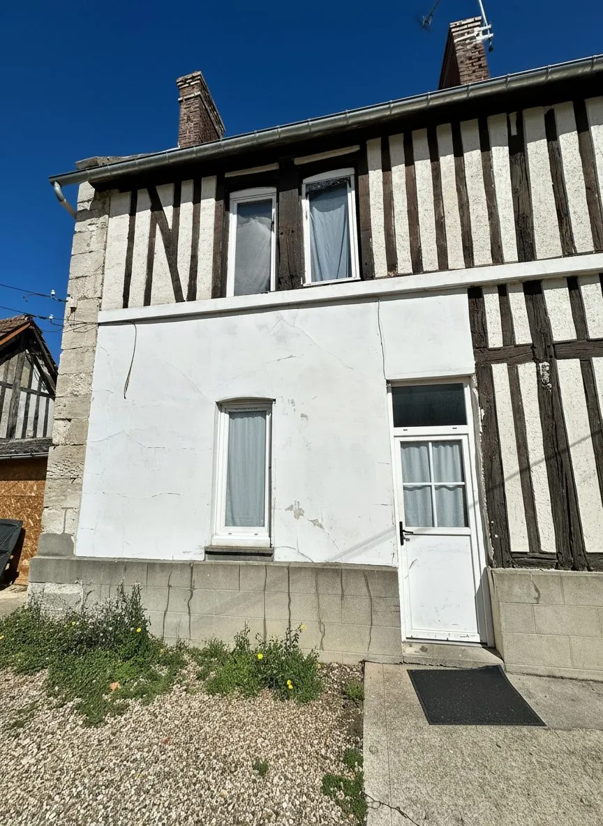 Maison de ville à Louviers avec une chambre, proche du centre