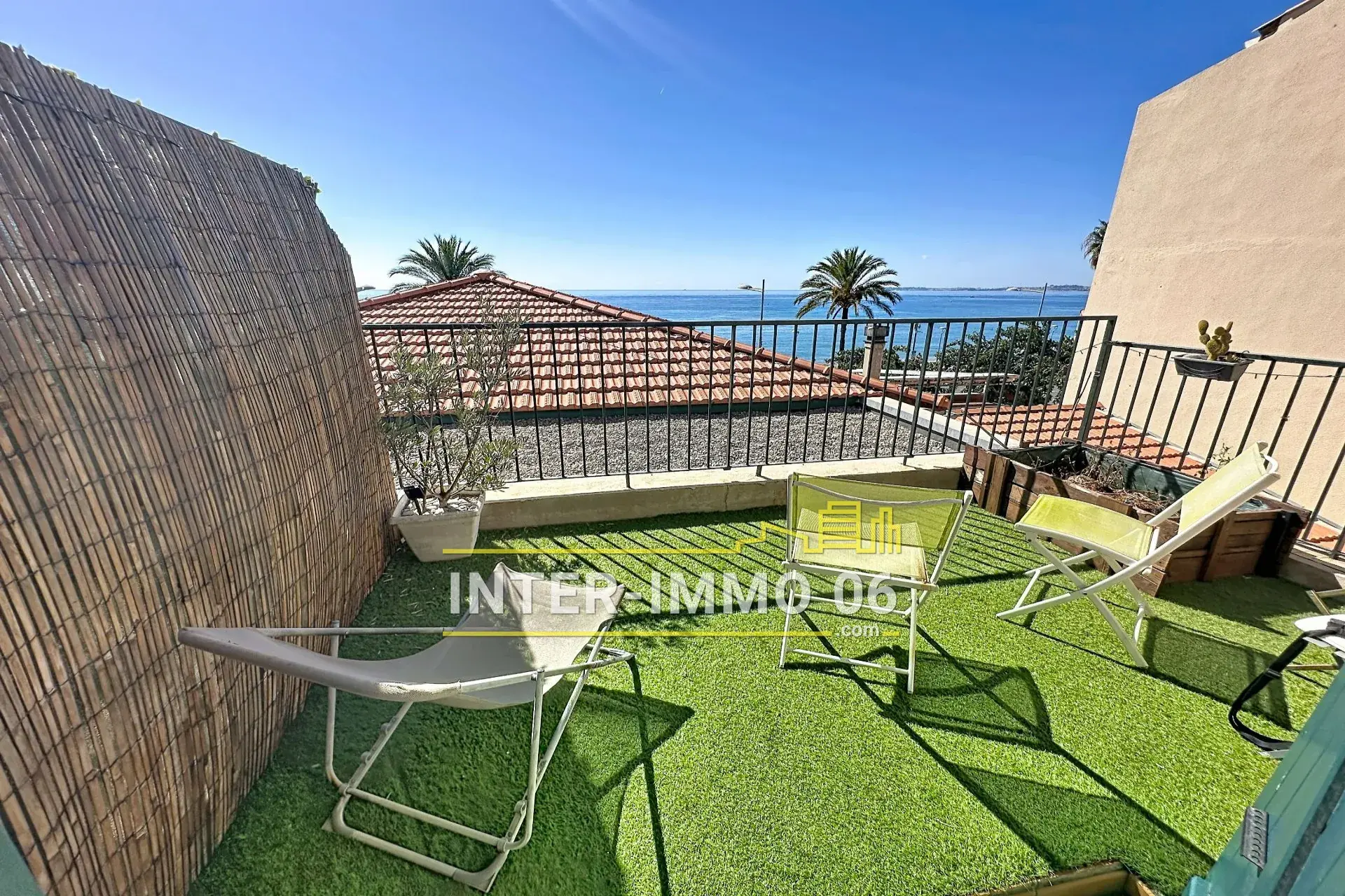 Charmant appartement duplex avec vue mer à Cagnes-sur-Mer