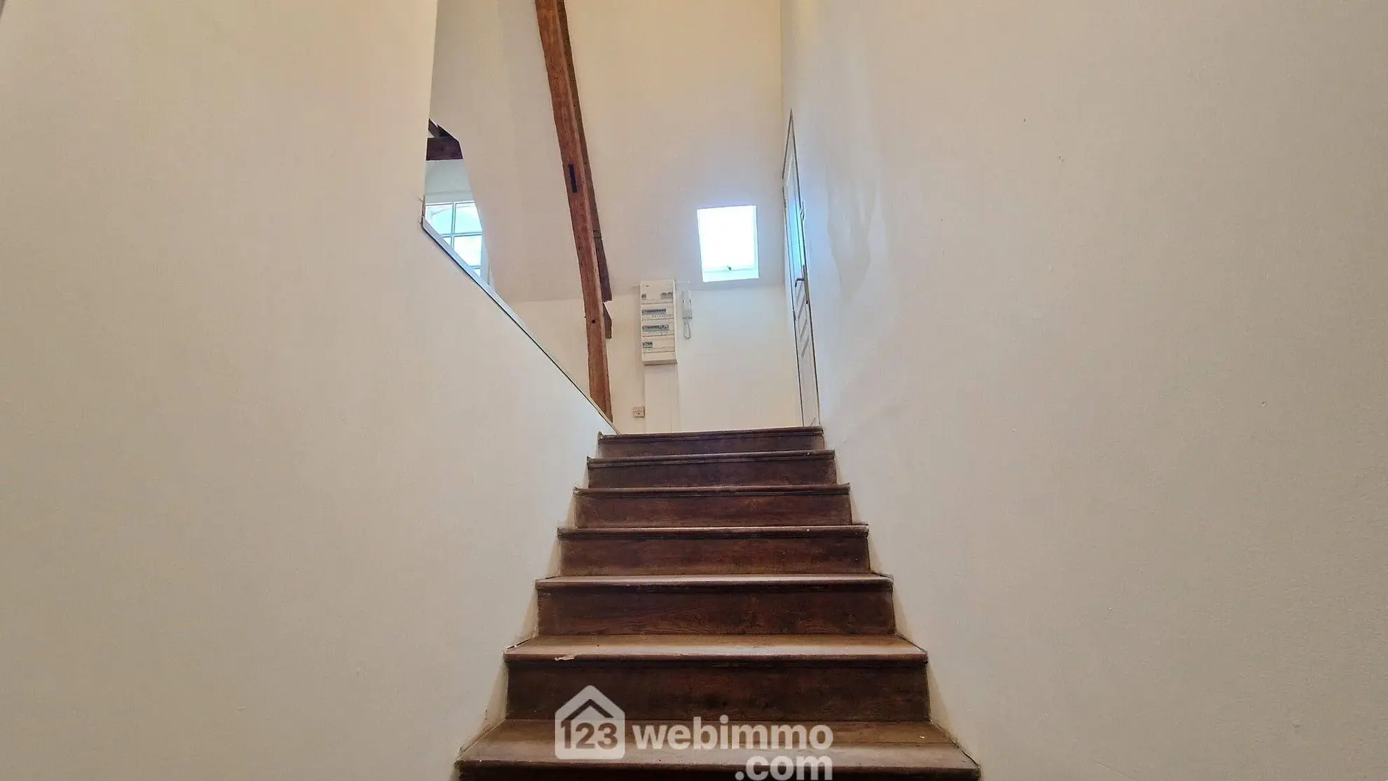 Appartement de 43 m² à Laon, charme et authenticité au cœur de la ville 