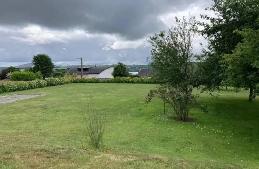 Terrain constructible de 780 m² à vendre à Langoiran, proche Bordeaux et Langon