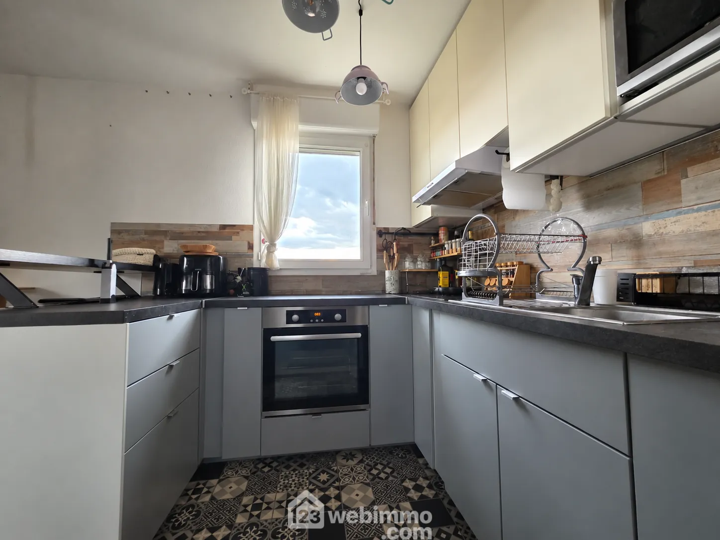 Appartement de 58m² à Laon avec balcon et stationnement