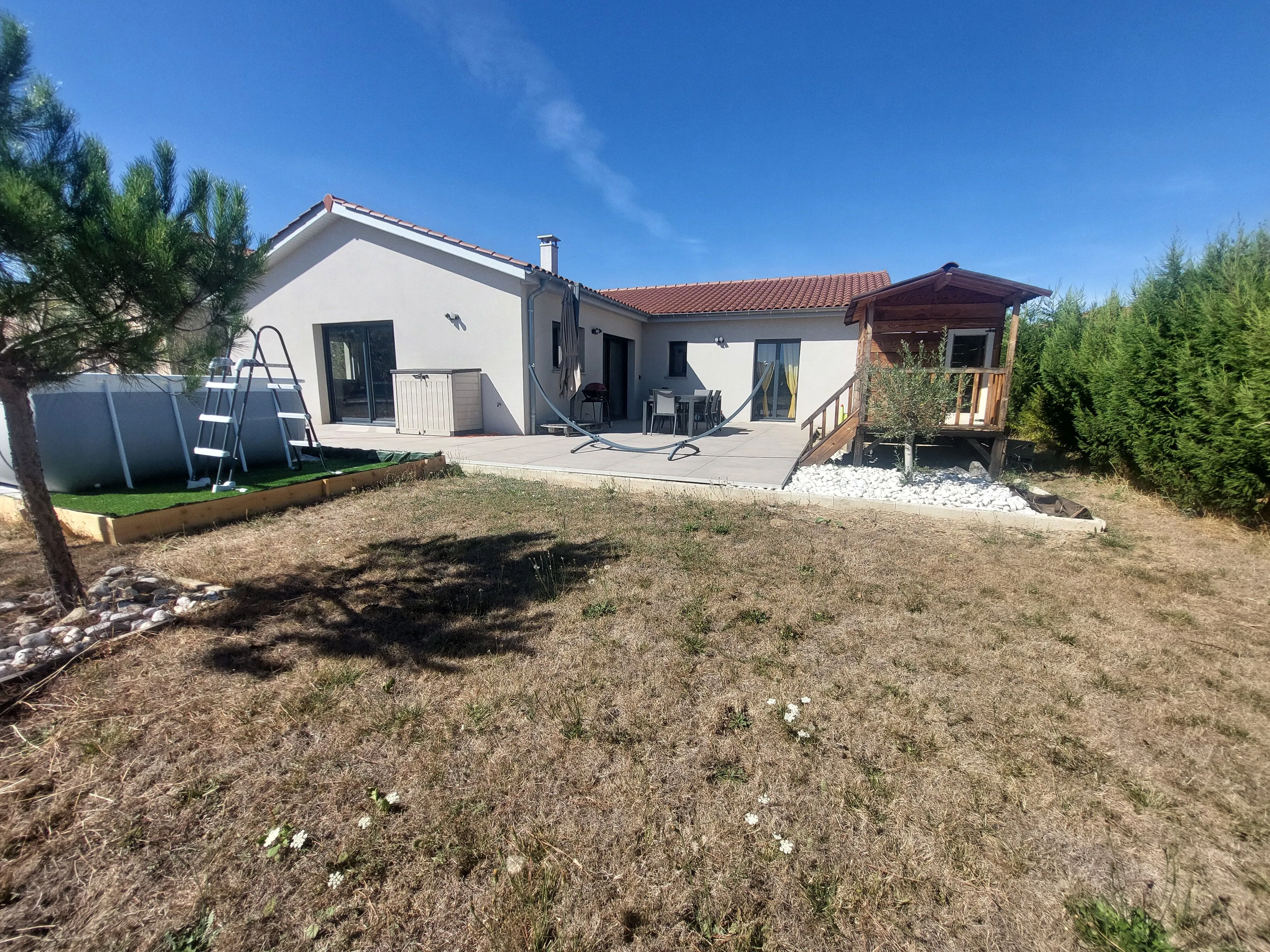 Maison récente de 116 m² avec 3 chambres à Montbrison, secteur calme