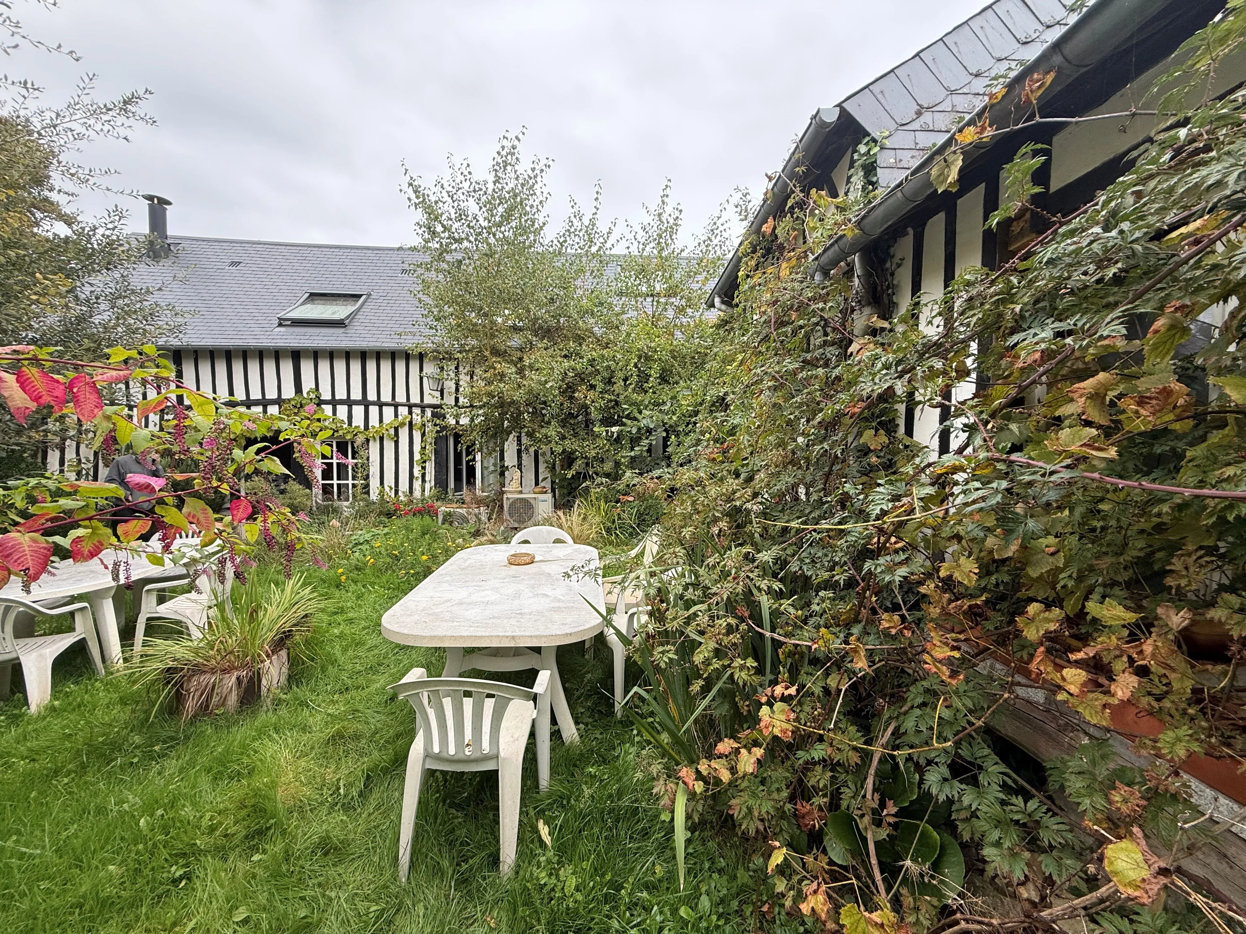 Maison ancienne en colombages à vendre près des plages de Normandie à Fécamp