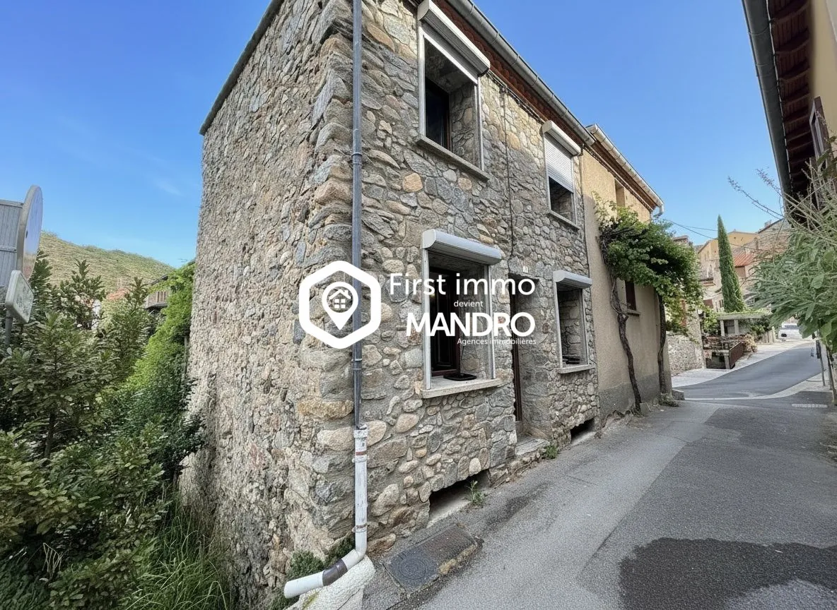 Maison en pierre à vendre à Marquixanes avec cave et potentiel de rénovation