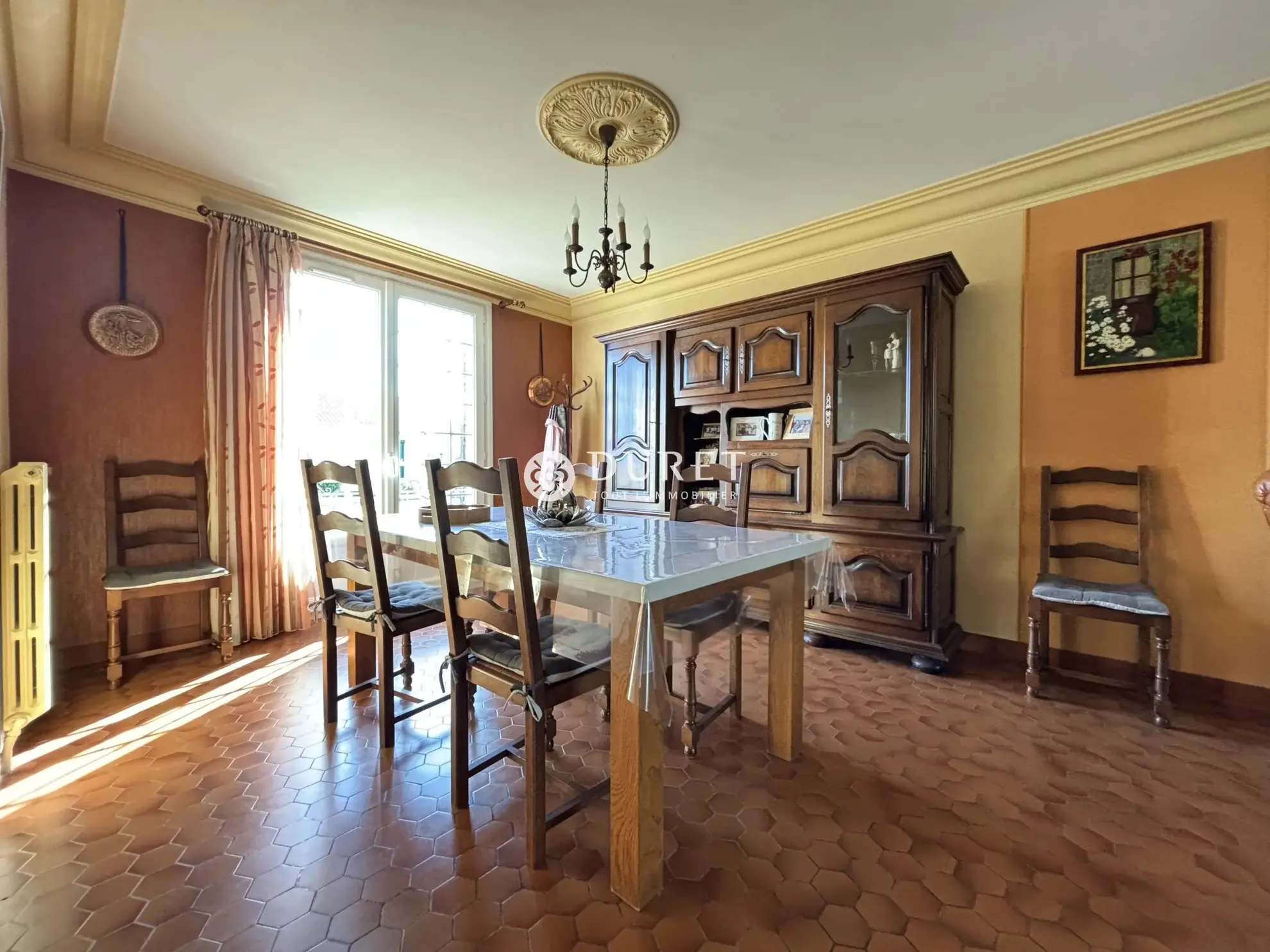 Maison à vendre à La Chapelle du Genêt, proche de Beaupréau-en-Mauges – 3 chambres, sous-sol, terrasse 