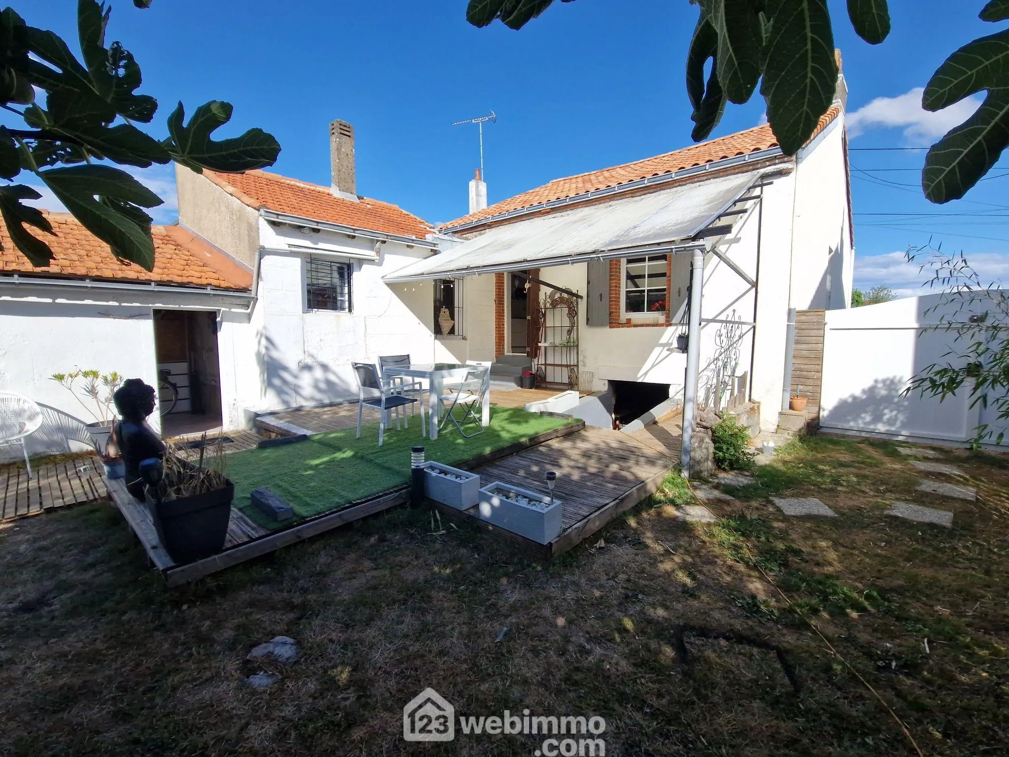 Maison à vendre à La Roche-sur-Yon avec jardin et potentiel d'extension