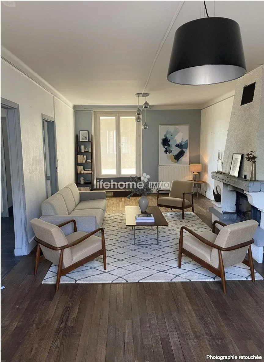 Maison spacieuse avec grand terrain et dépendances à Lucenay-lès-Aix