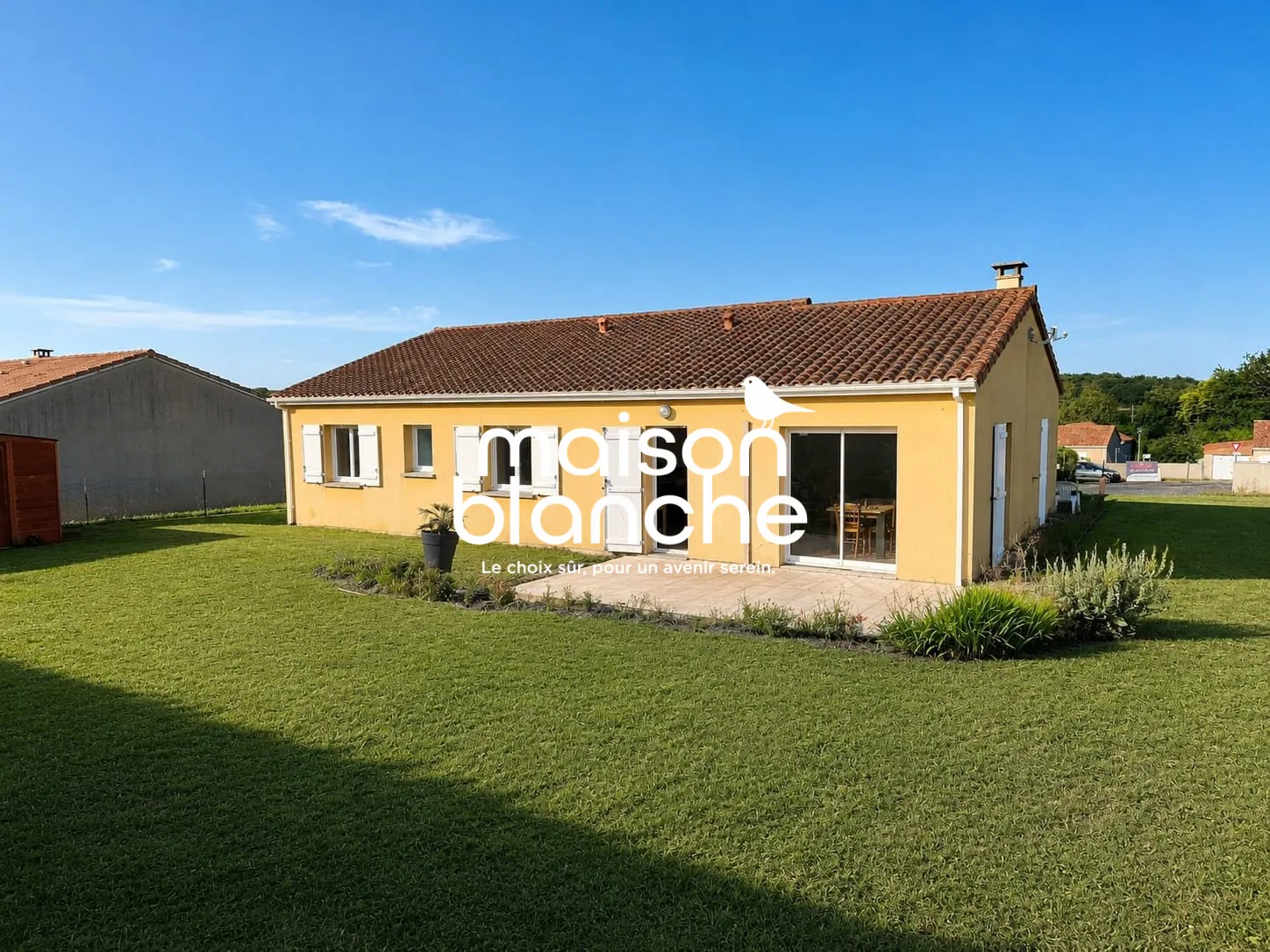 Maison de plain-pied à Marcay avec jardin et garage près de Poitiers