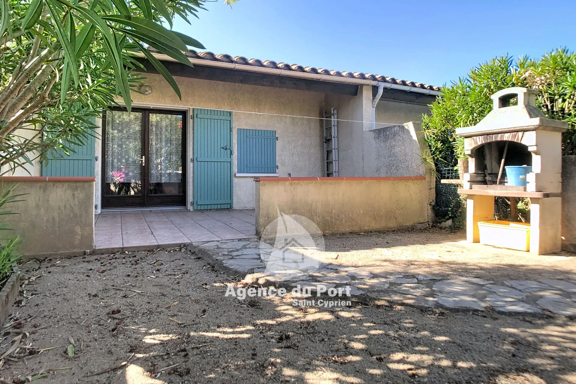Charmante maison T2 avec mezzanine à Saint-Cyprien-Plage - Vue dégagée et parking privé