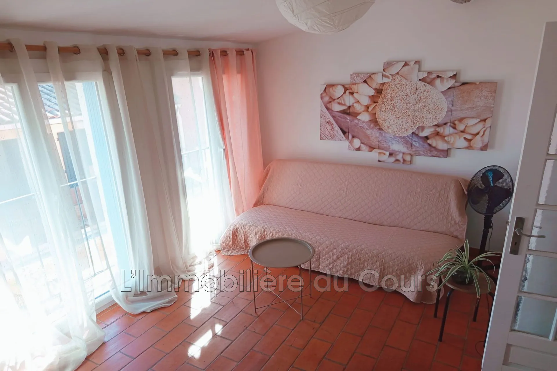 Charmant T2 à Martigues avec Vue sur Étang - Parfait pour Investissement
