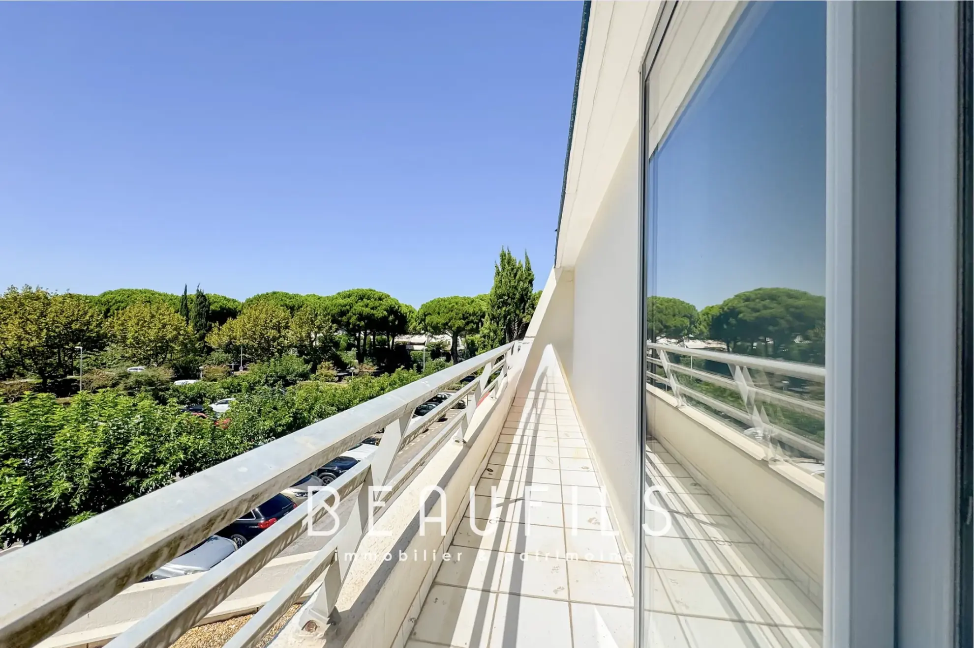Studio à La Grande-Motte avec terrasse et garage privé – Investissement potentiel