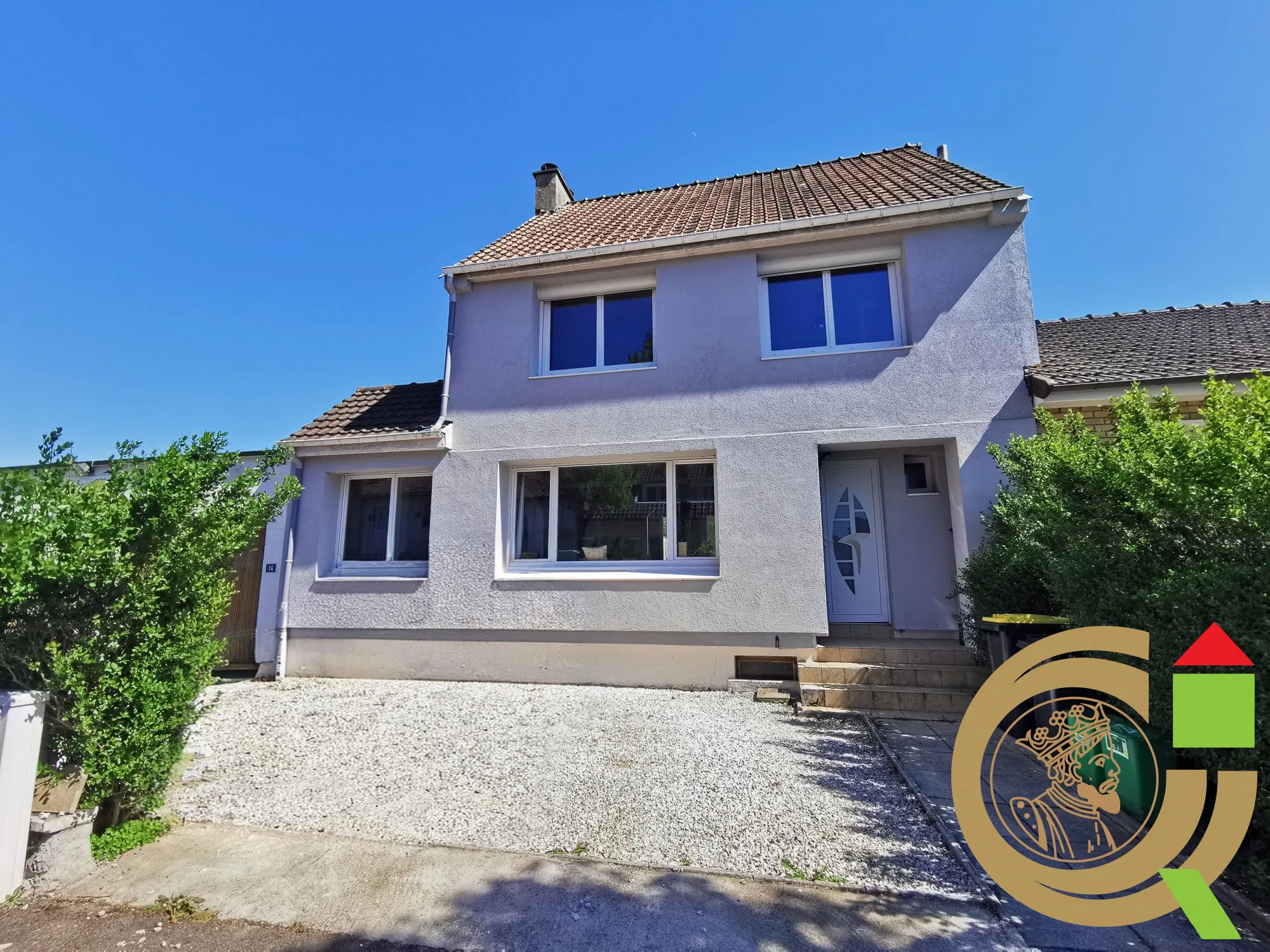 Maison rénovée à Hesdin de 121,55 m² avec terrasse et sous-sol – Vente immédiate