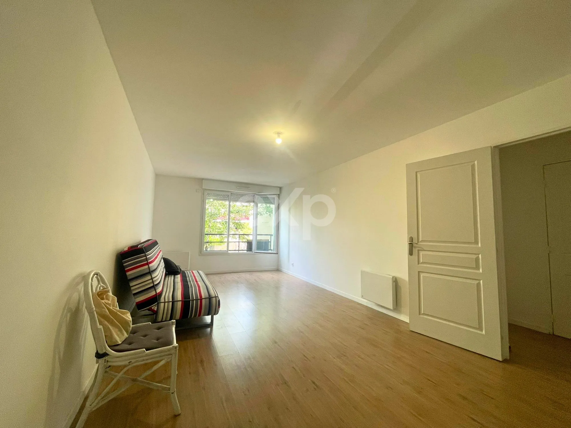 Appartement T2 de 50 m² avec parking et faible consommation énergétique à Drancy