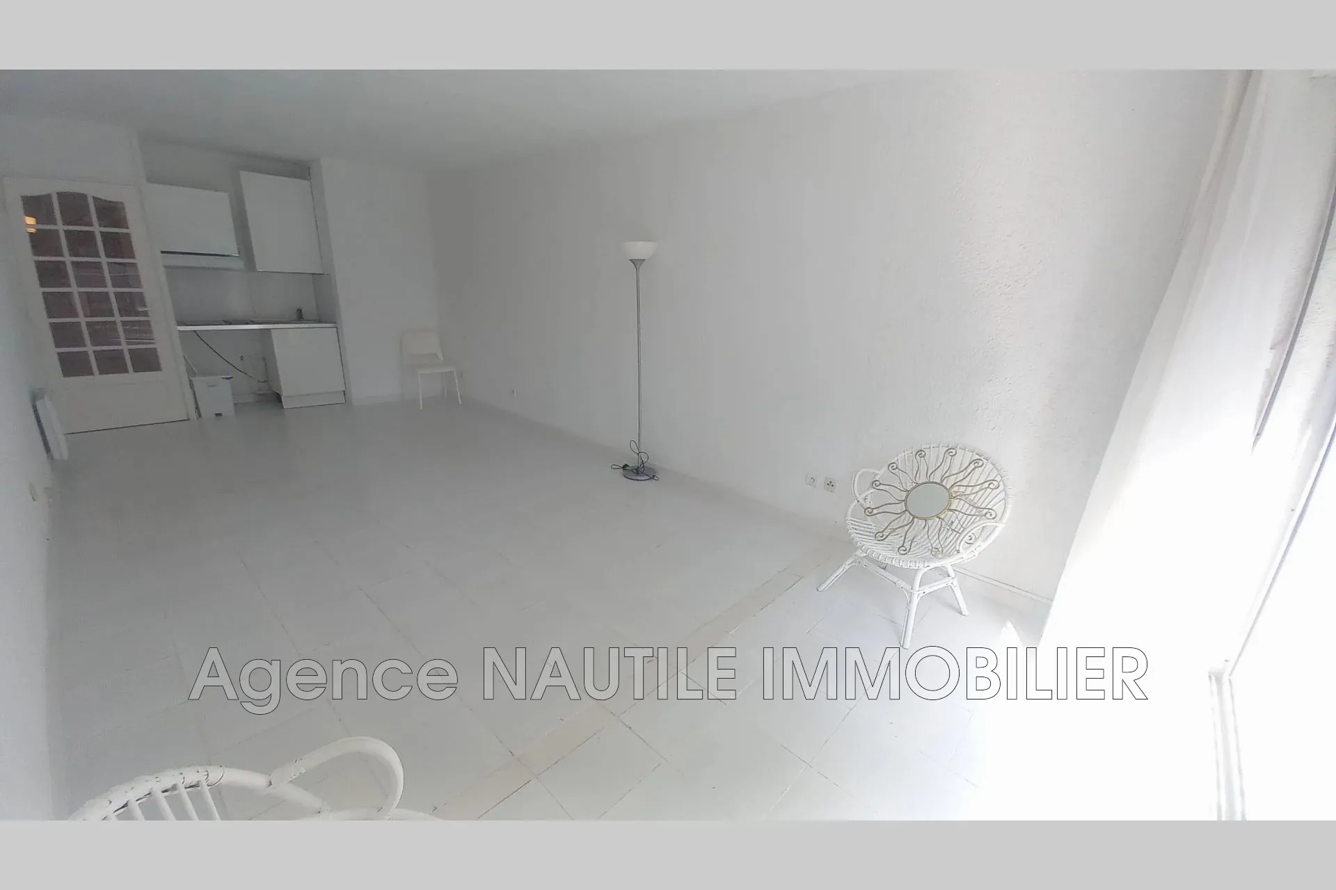 Charmant appartement 2 pièces avec loggia à La Grande Motte, proche du port