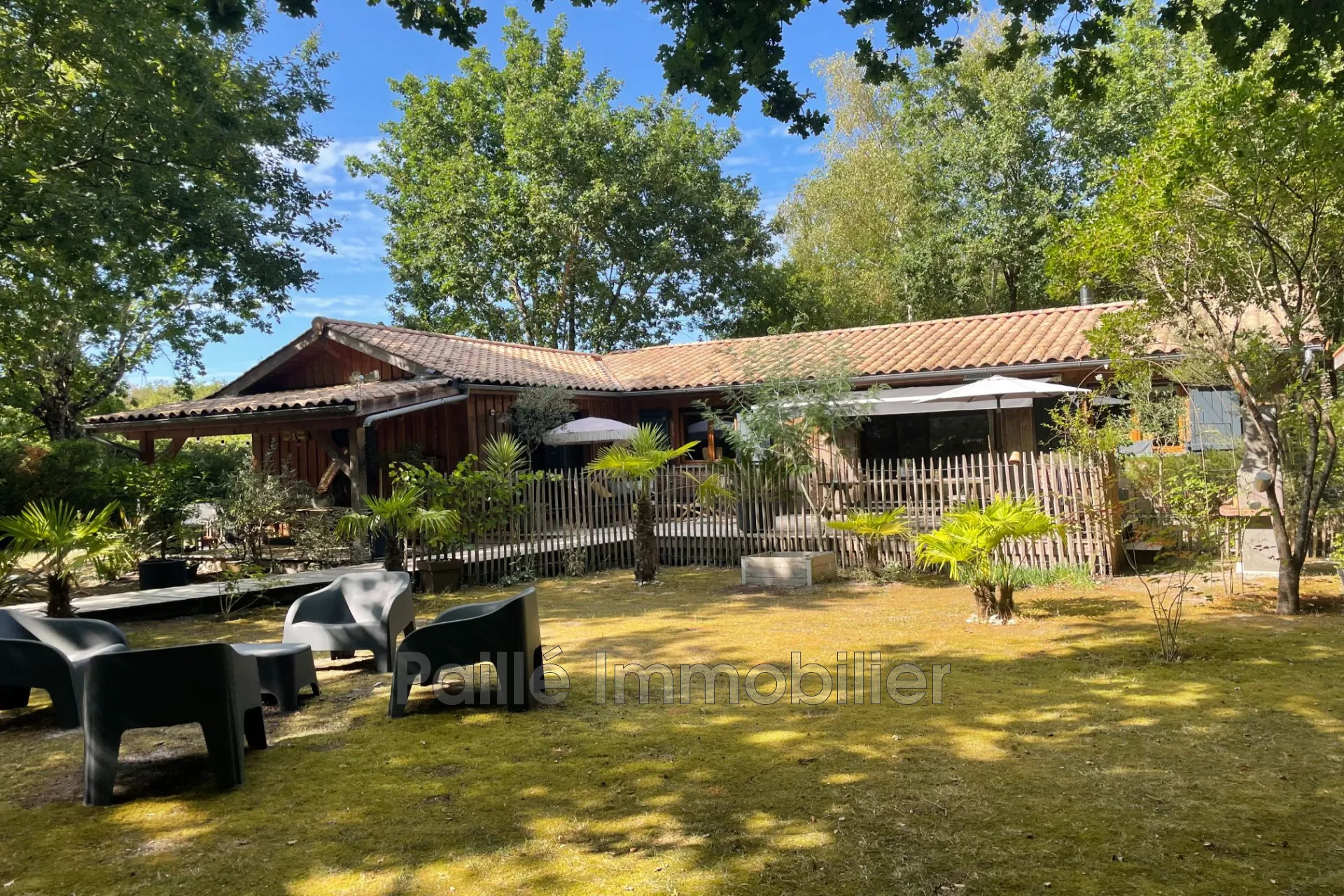 Charmante maison avec terrasse et parc à Soulac-sur-Mer de 80m²