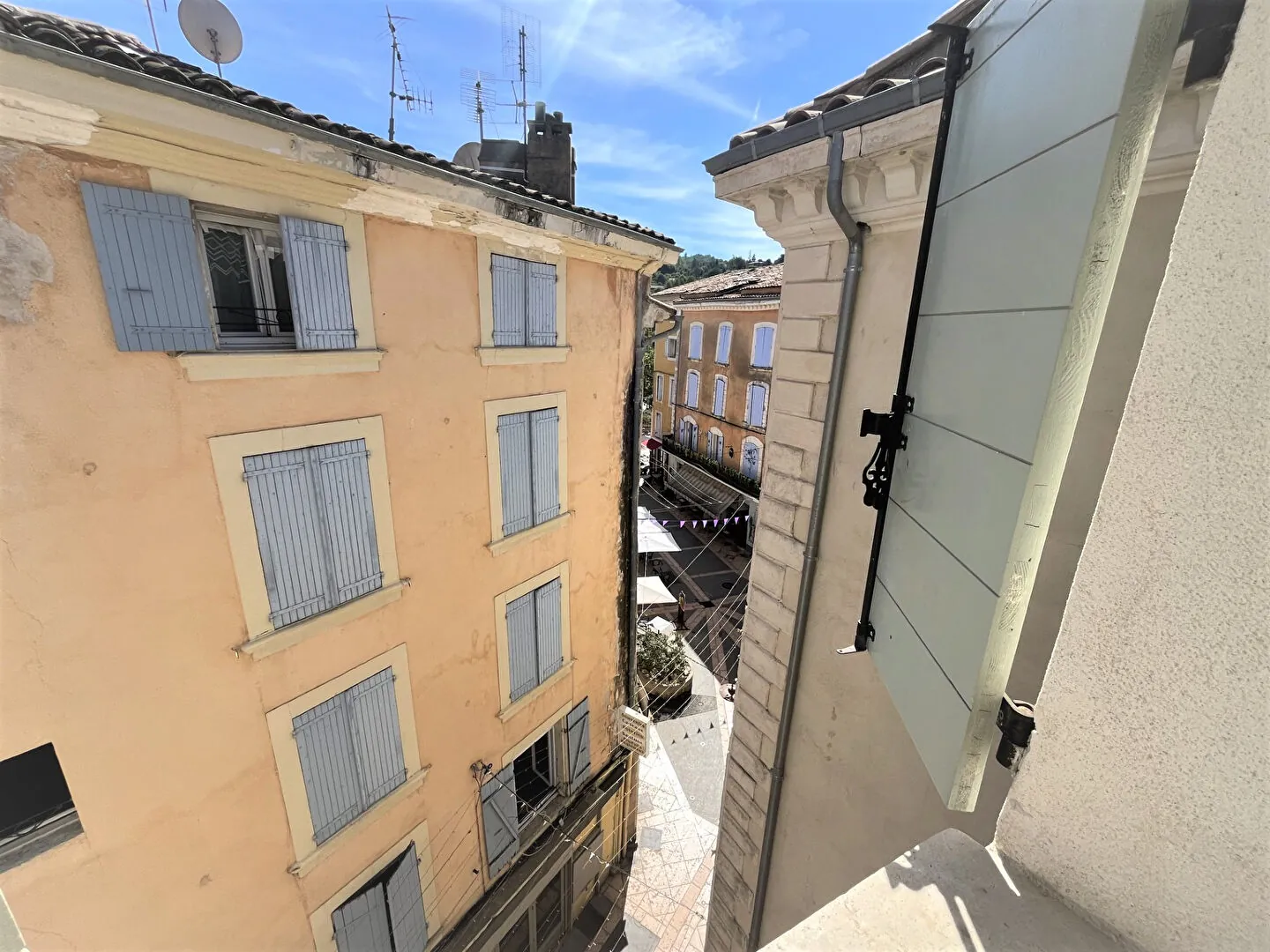 Achat Appartement T2 de 30 m² à Apt avec Vue Dégagée en Centre-Ville