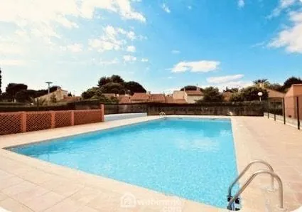 Appartement T2 avec mezzanine, piscine et parking privé à Canet Plage