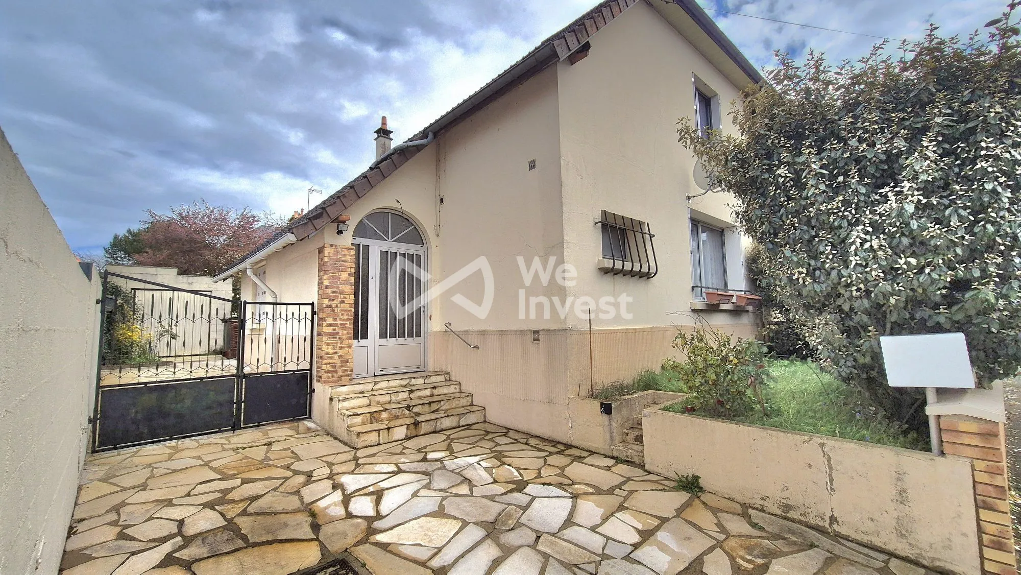 Maison à vendre à Le Mans Cité des Pins, 108 m² avec jardin et atelier