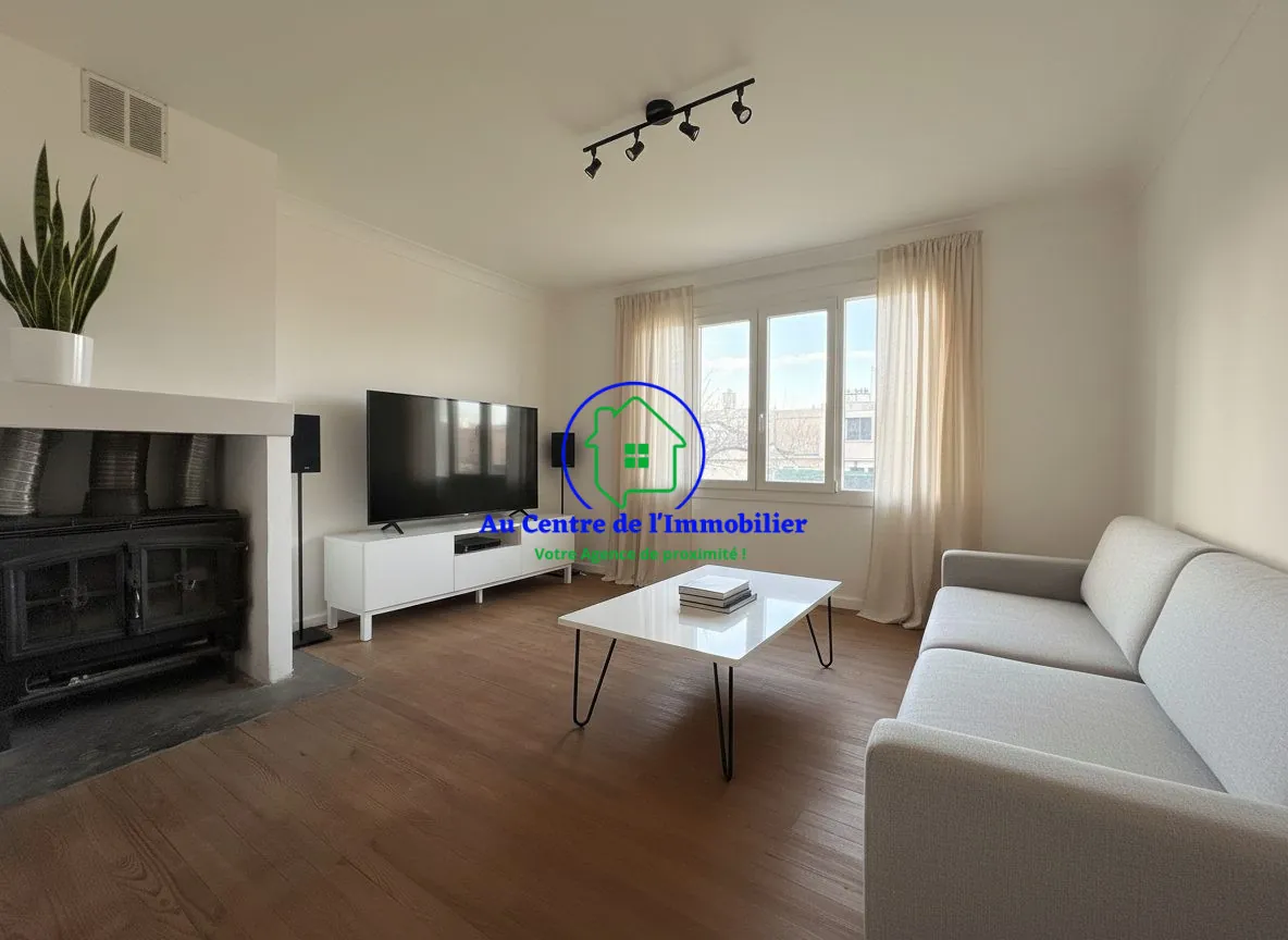 À vendre maison de plain-pied avec grand jardin à Bon-Encontre