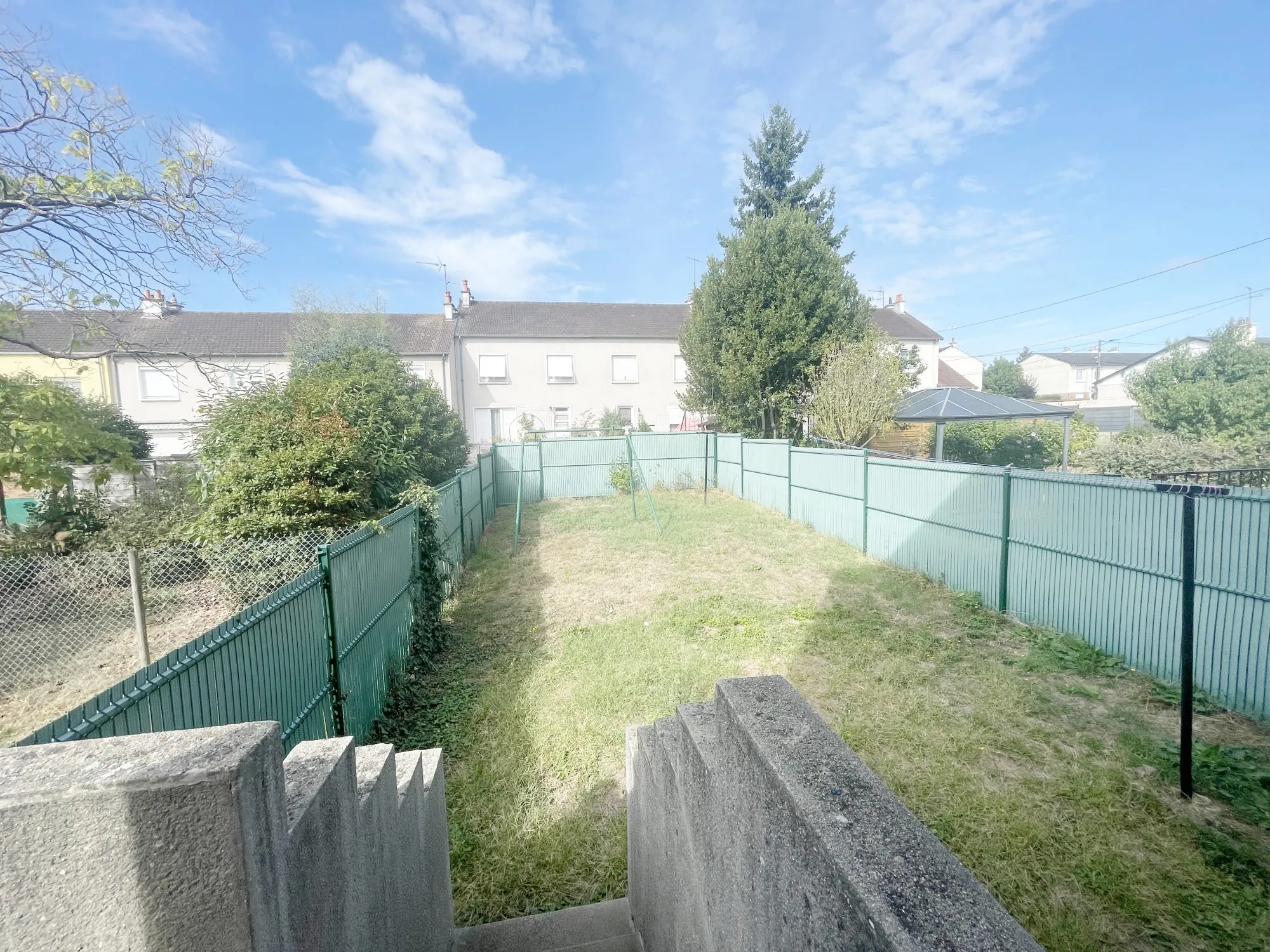 Maison 3 chambres avec jardin et garage à Le Mans
