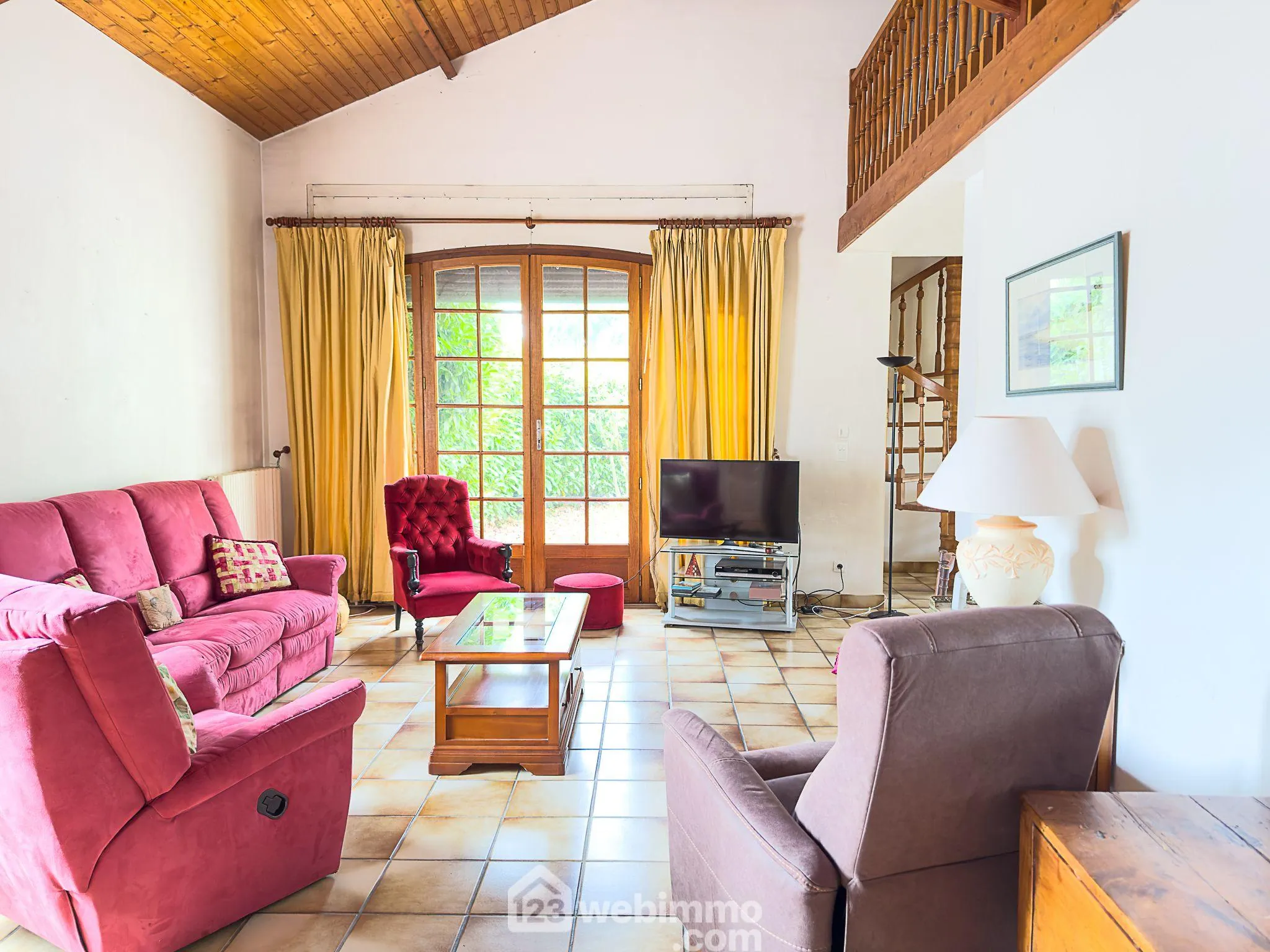 Maison à Cholet de 150 m² avec jardin et garage dans le quartier du Sacré-Cœur
