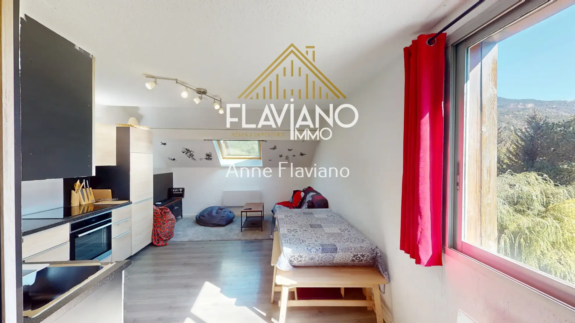 Appartement T2 avec mezzanine à Barcelonnette – Vue montagne, parking et proximité station ski