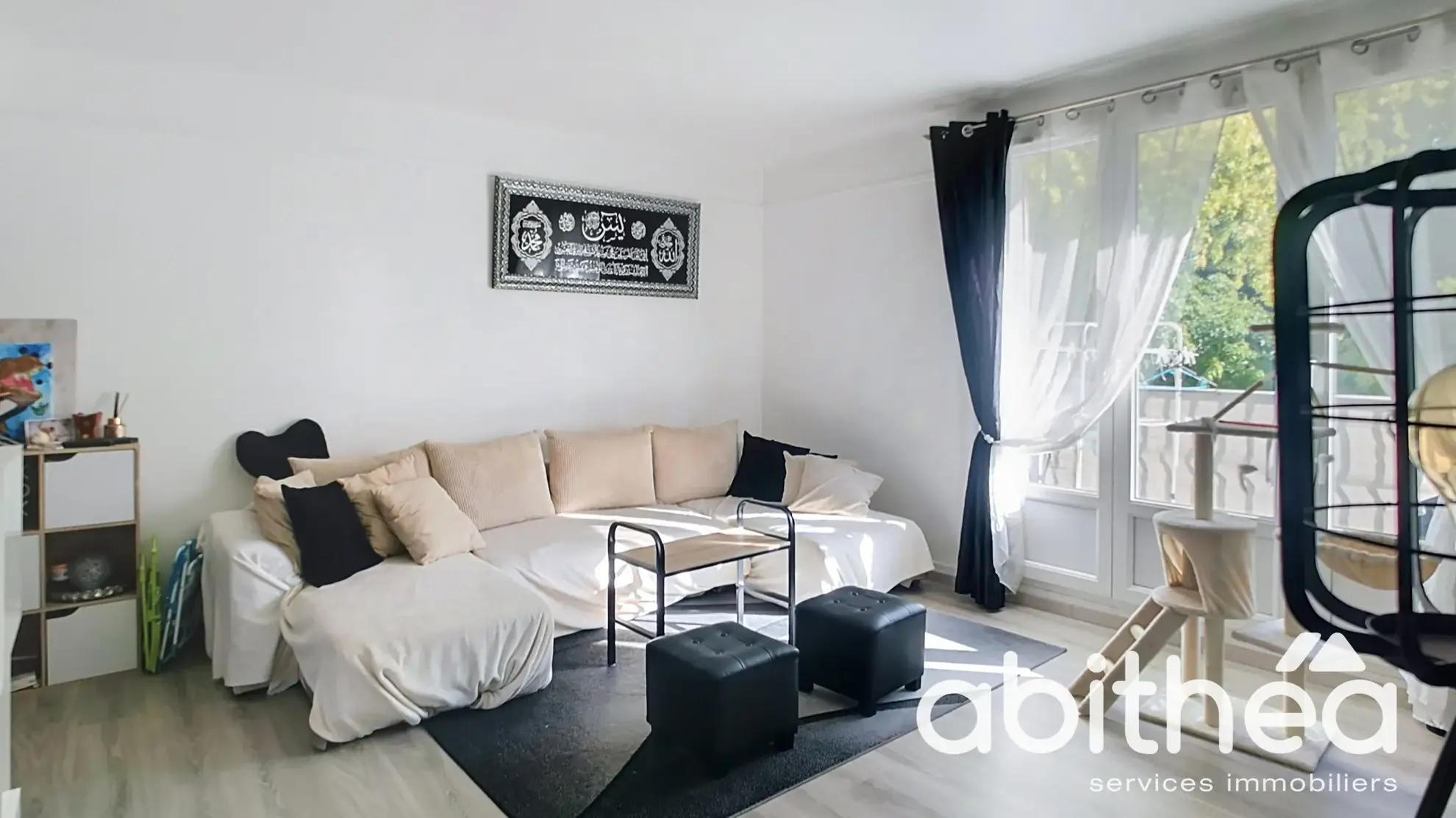 Vente d'un appartement T3 lumineux à Troyes avec 3 balcons et stationnement 