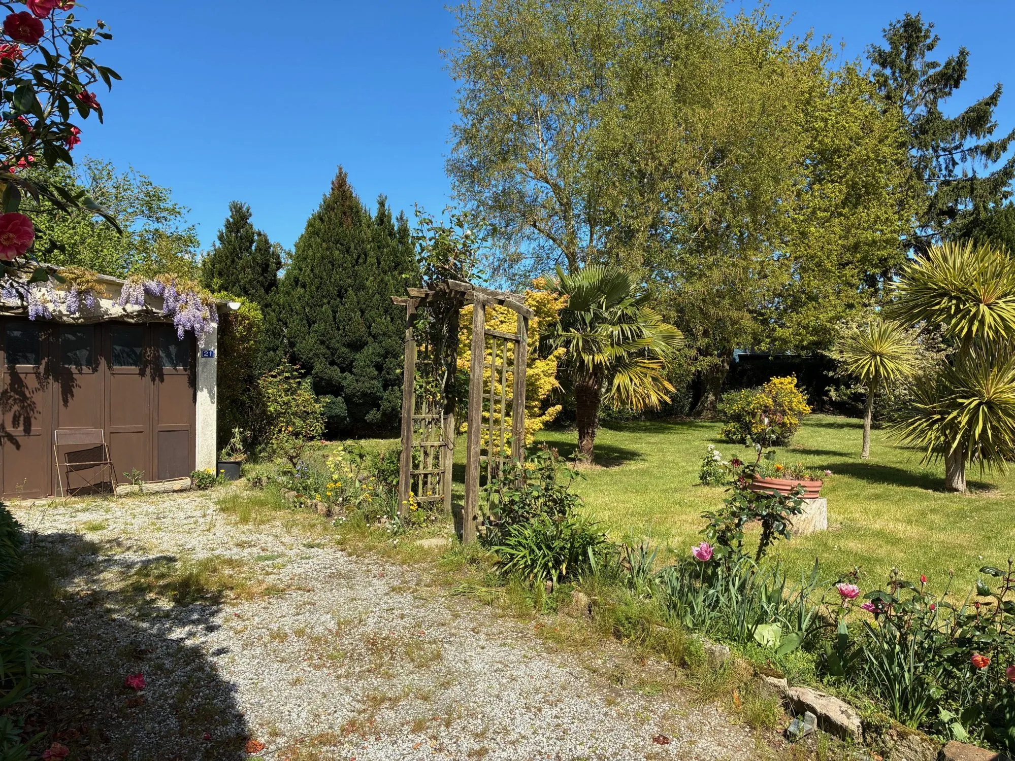 Terrain à vendre d'environ 400 m² au centre de Pleurtuit