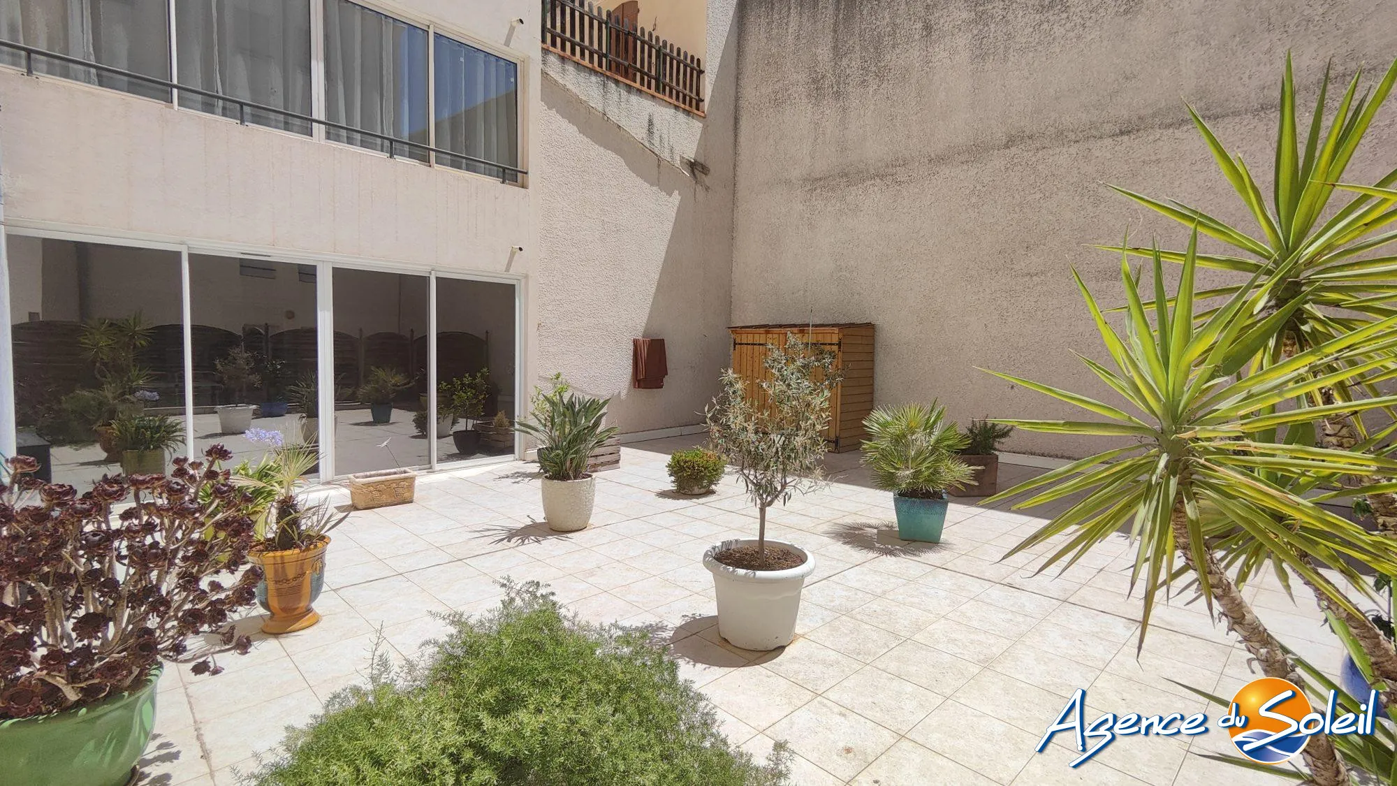 Bel appartement T3 avec terrasse de 86 m² à Béziers, Quartier Champ de Mars
