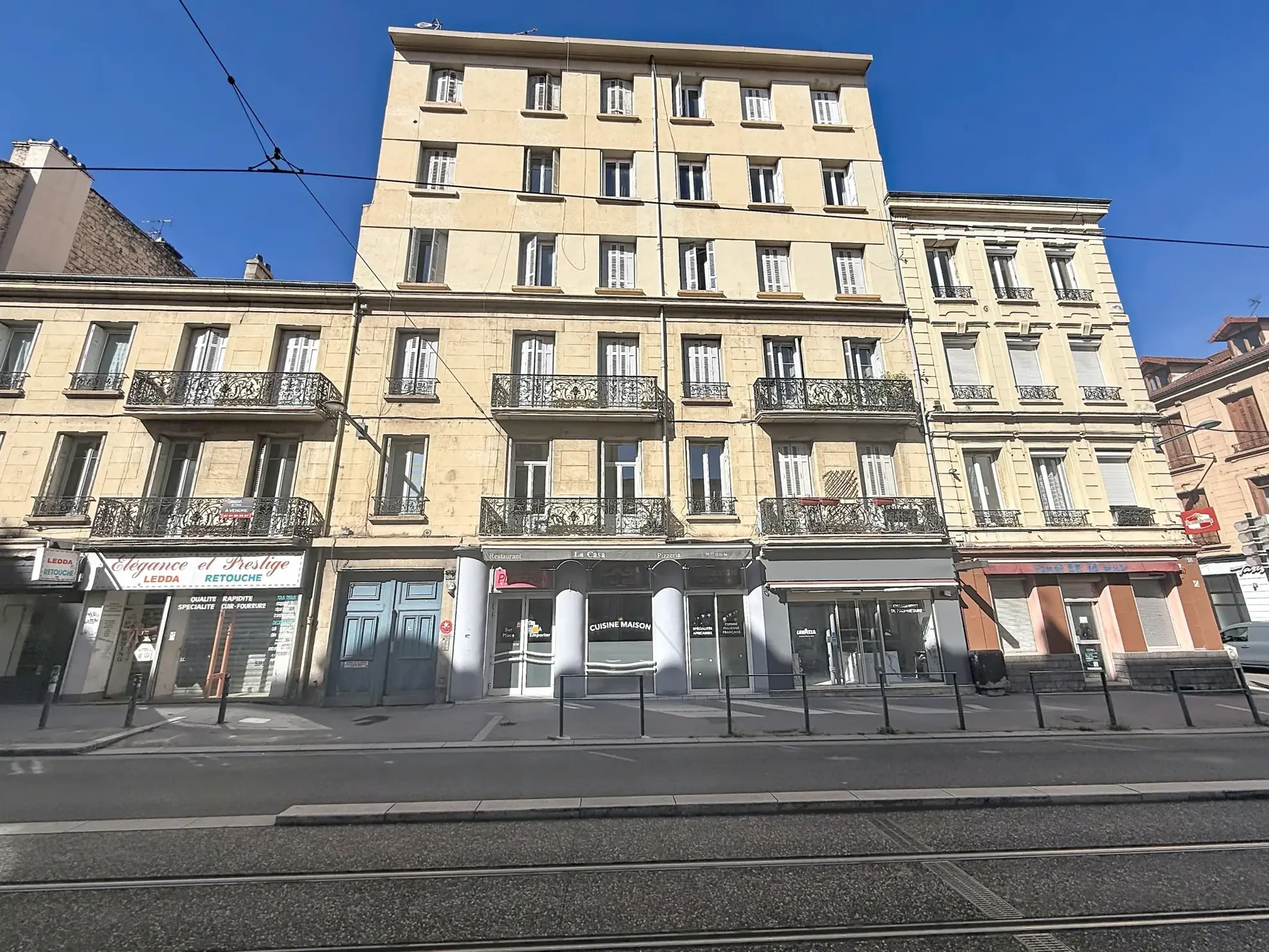 Vente appartement T2 à Saint-Étienne dans le quartier Trefilerie avec parking en option