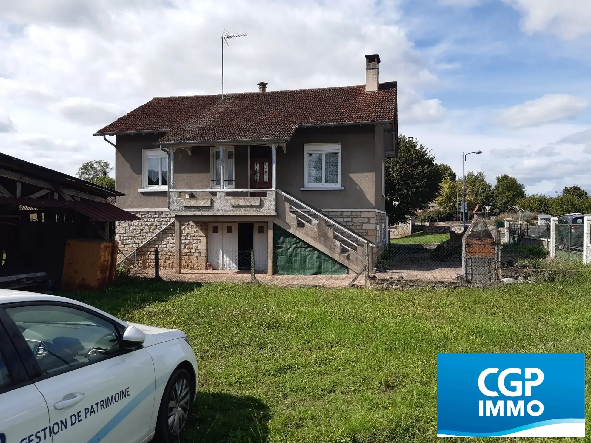 Vente maison à Bretenoux avec studio, garage et terrain clos