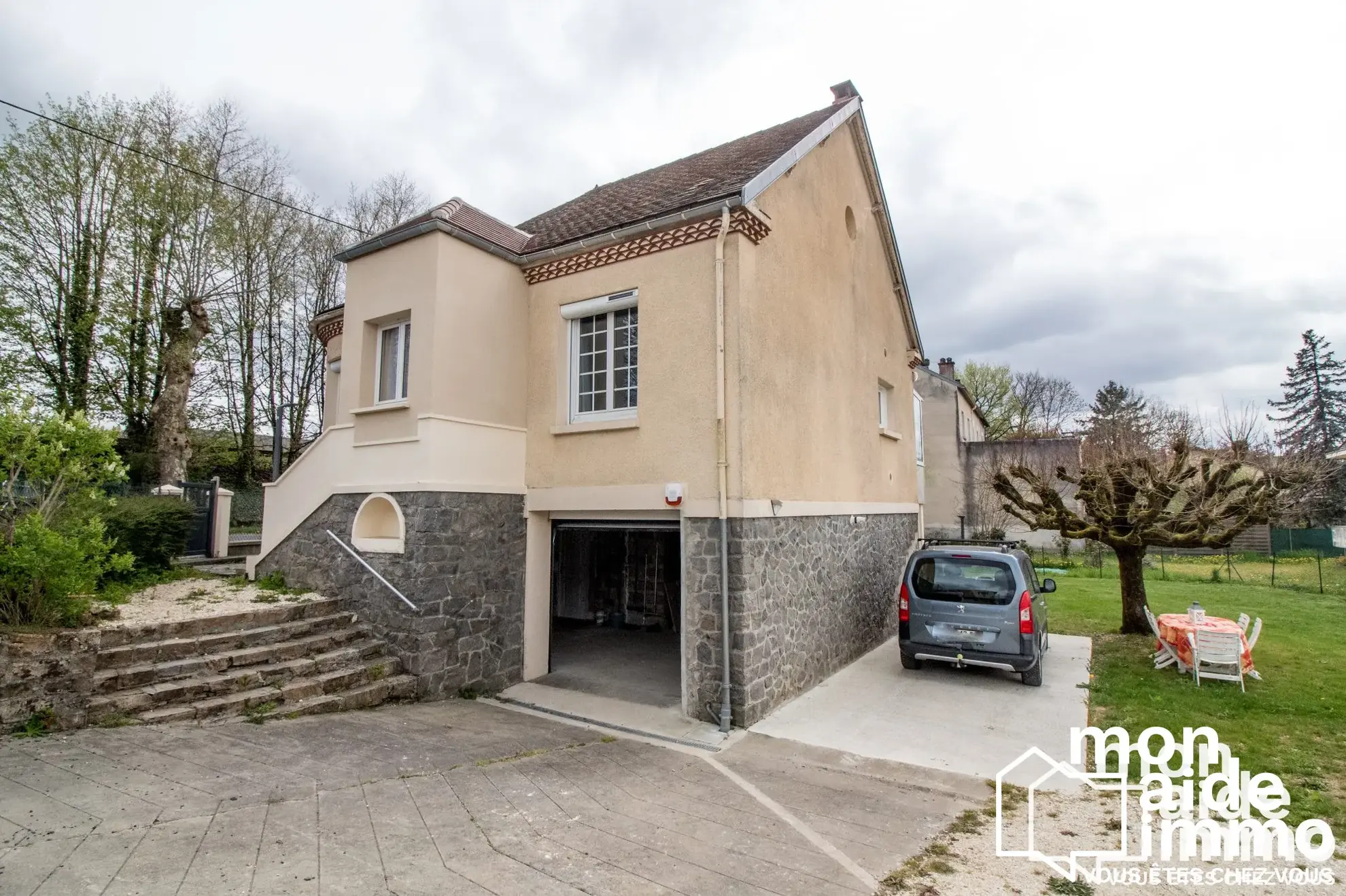Vaste maison rénovée avec jardin à Thiviers, proche commodités