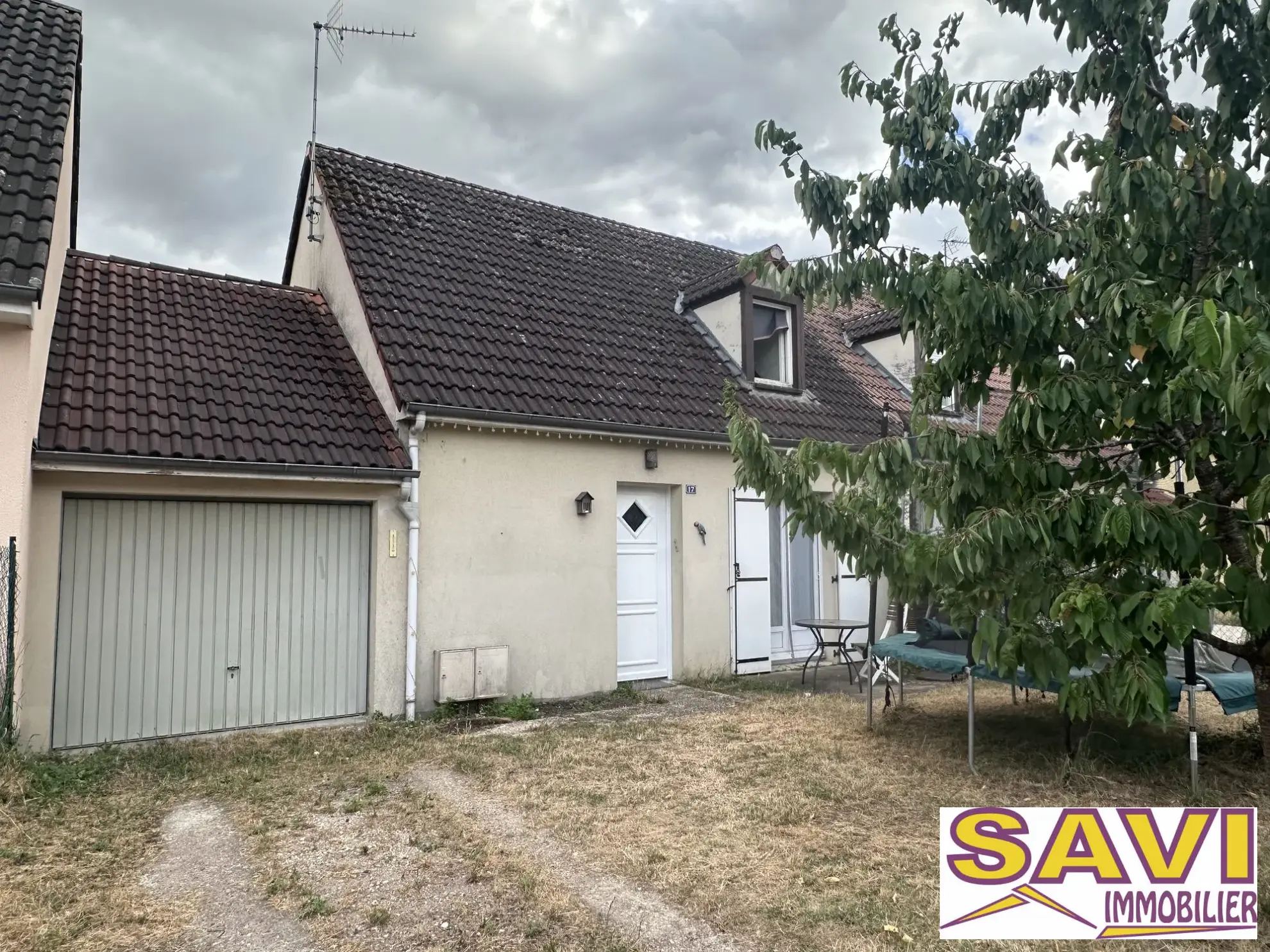 Achat maison mitoyenne avec garage à Ferrières-en-Gâtinais