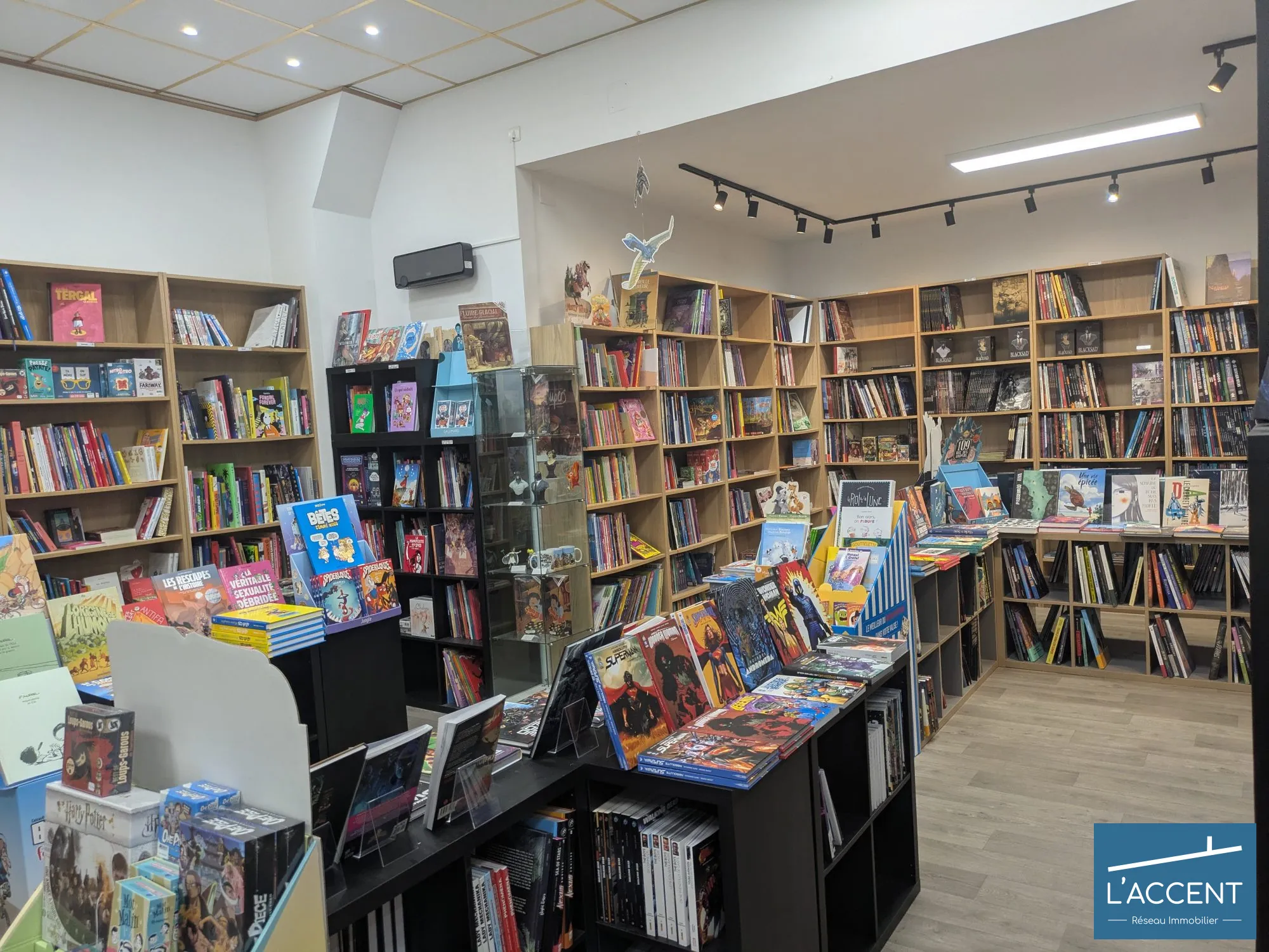 Fonds de commerce librairie à Lunel en plein centre-ville