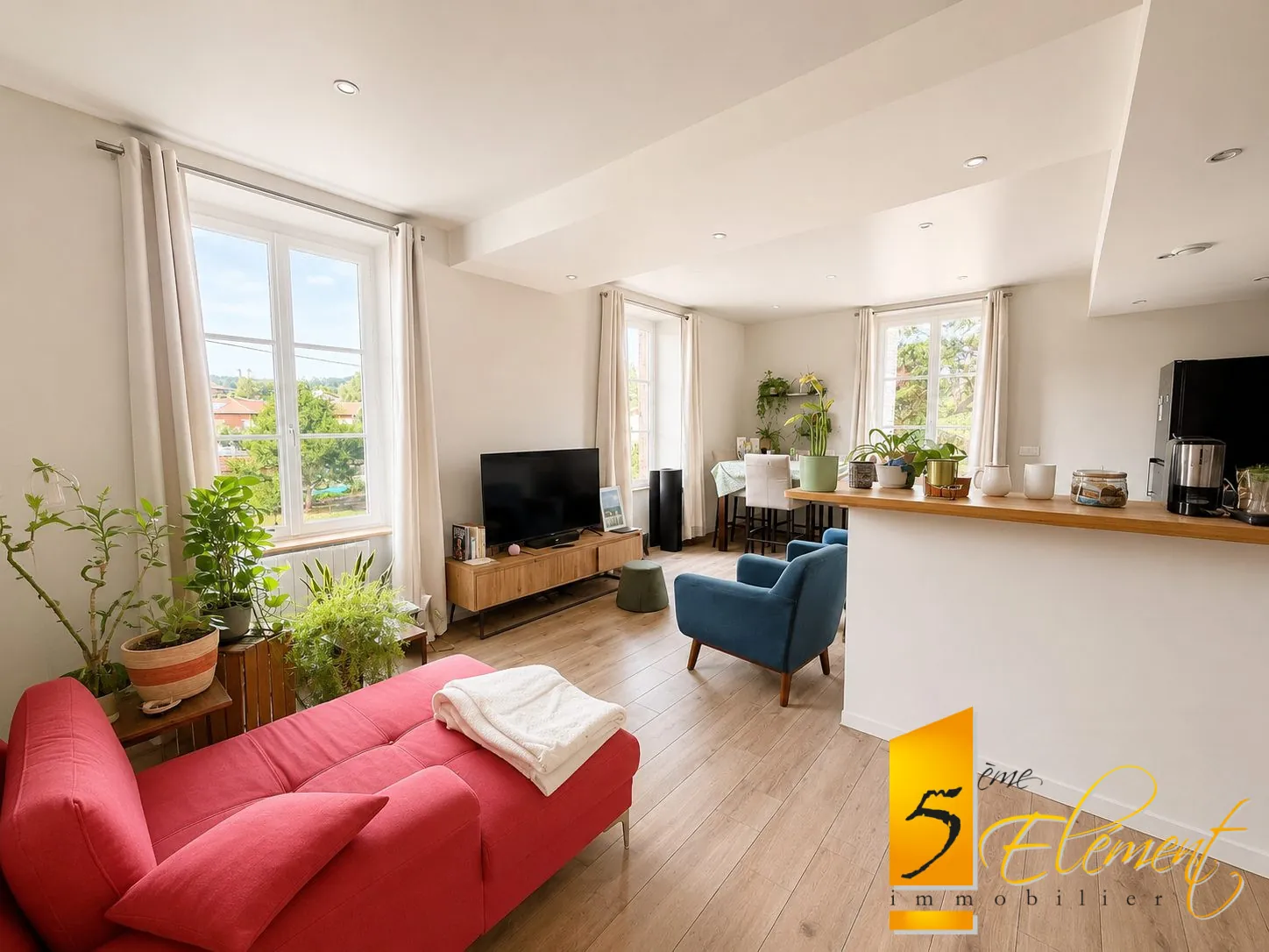 Bel appartement T2 de 51 m² à Chessy avec cave et parking, idéalement situé