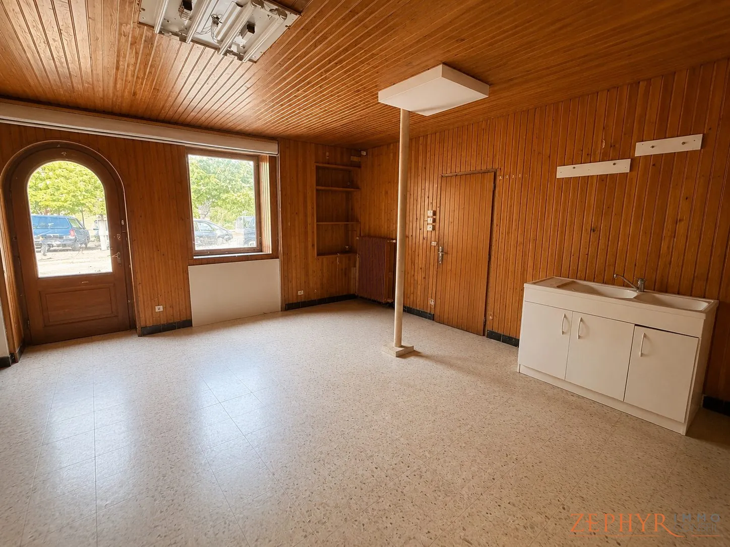Plateau brut de 50 m² au cœur de L'Arbresle – Idéal pour professionnel ou investissement locatif