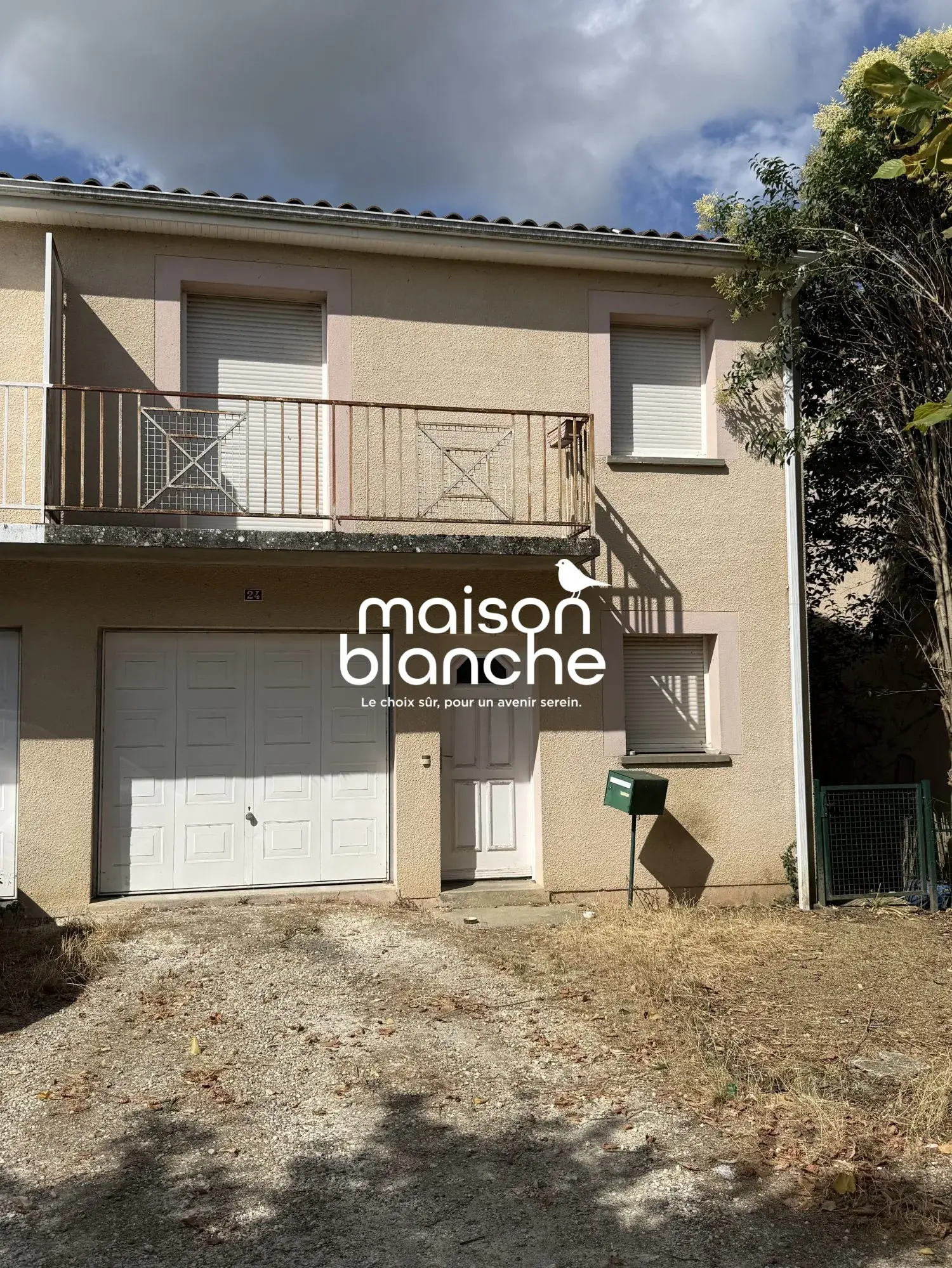 Maison à vendre à Saint-Quentin-de-Baron avec jardin et 3 chambres